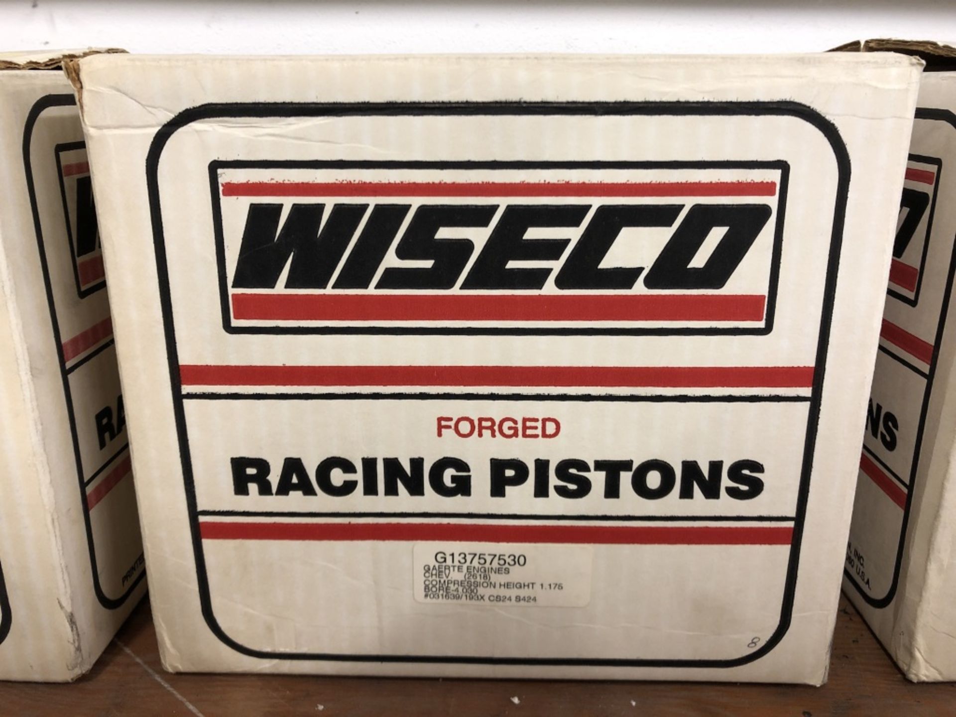 High Performance Wiseco Piston set, Chevy engine - Image 2 of 3