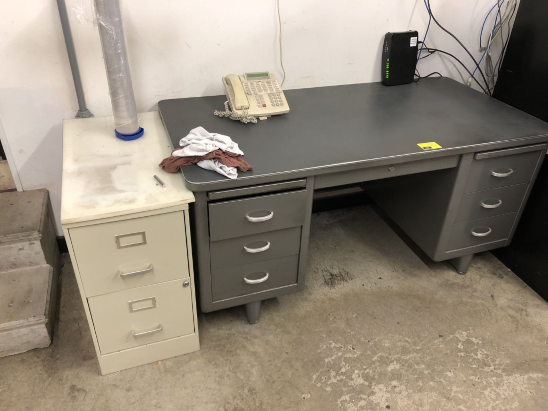 Lot of office furniture including Metal desk, - Image 3 of 3