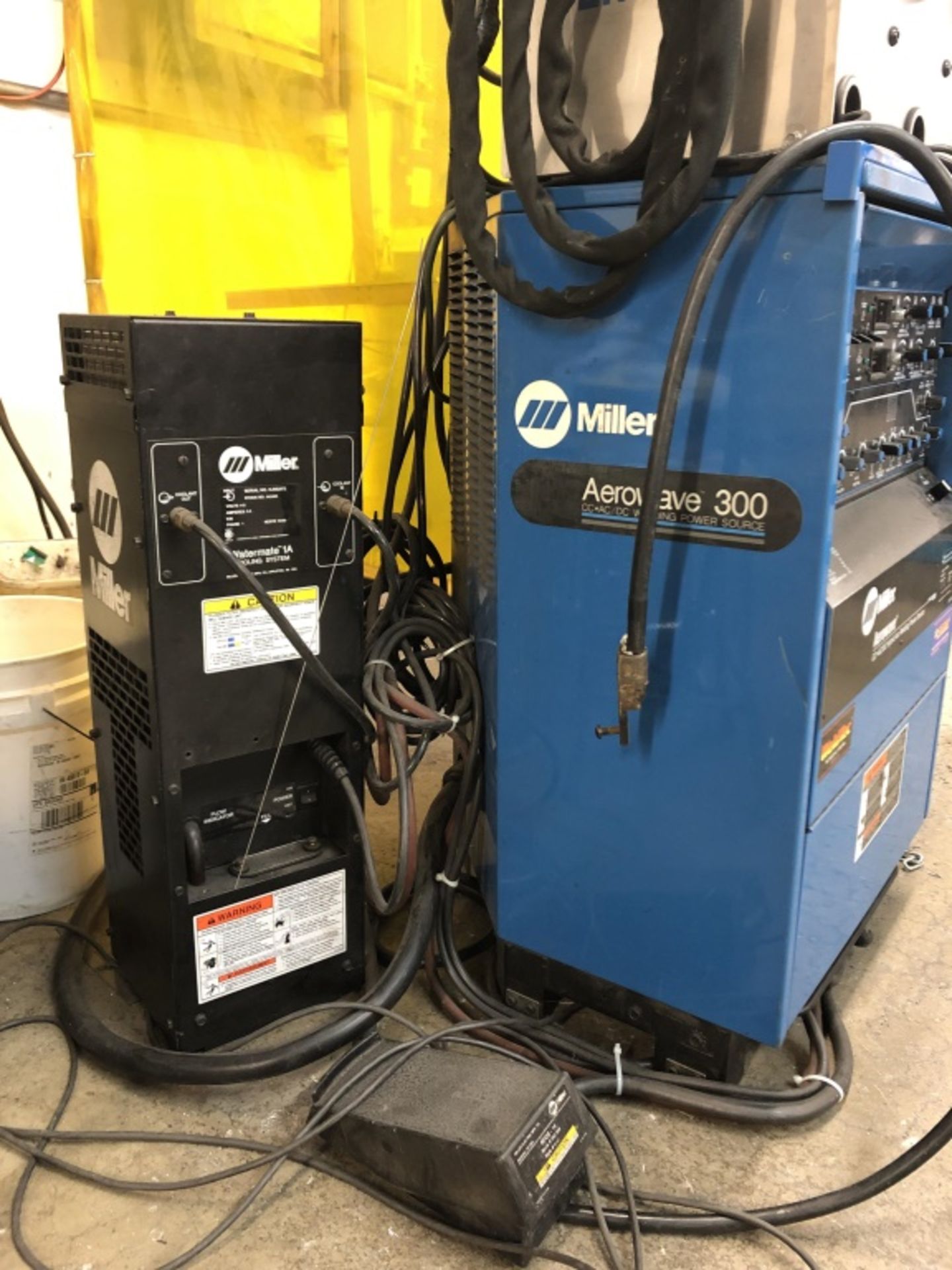 Miller Aerowave Arcwelder w/ Versa-Tig Torch - Image 5 of 6