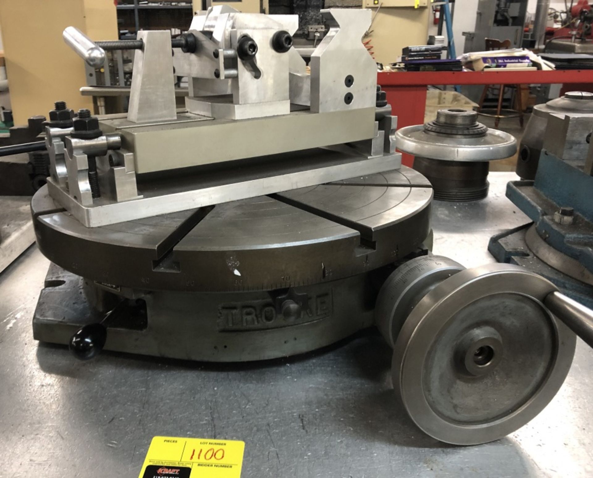 TRYOKE T-18 Rotary Table w/Alum attachment. - Image 2 of 4