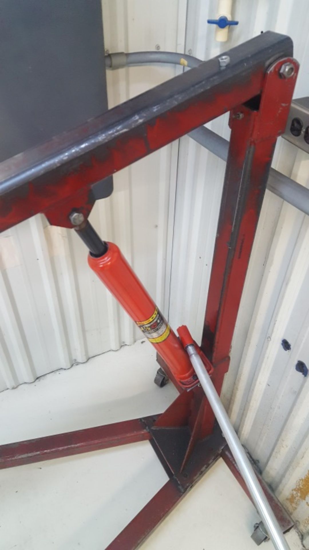 Hydraulic Engine Lift - Image 2 of 2