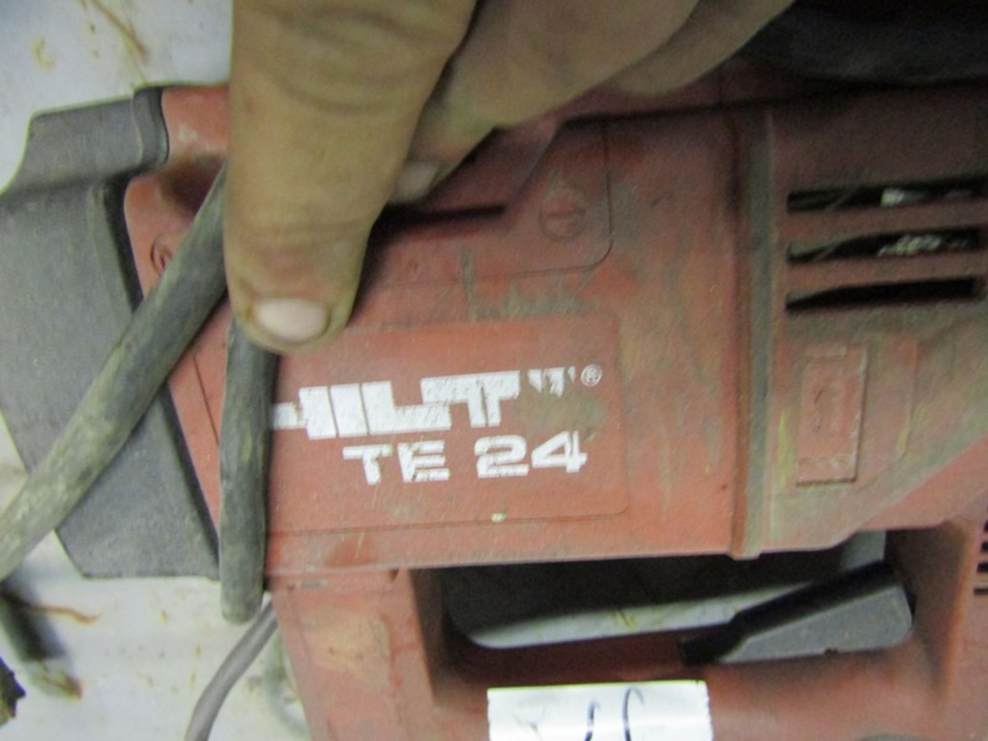 Jilting TE24 Hammer Drill - Image 2 of 2