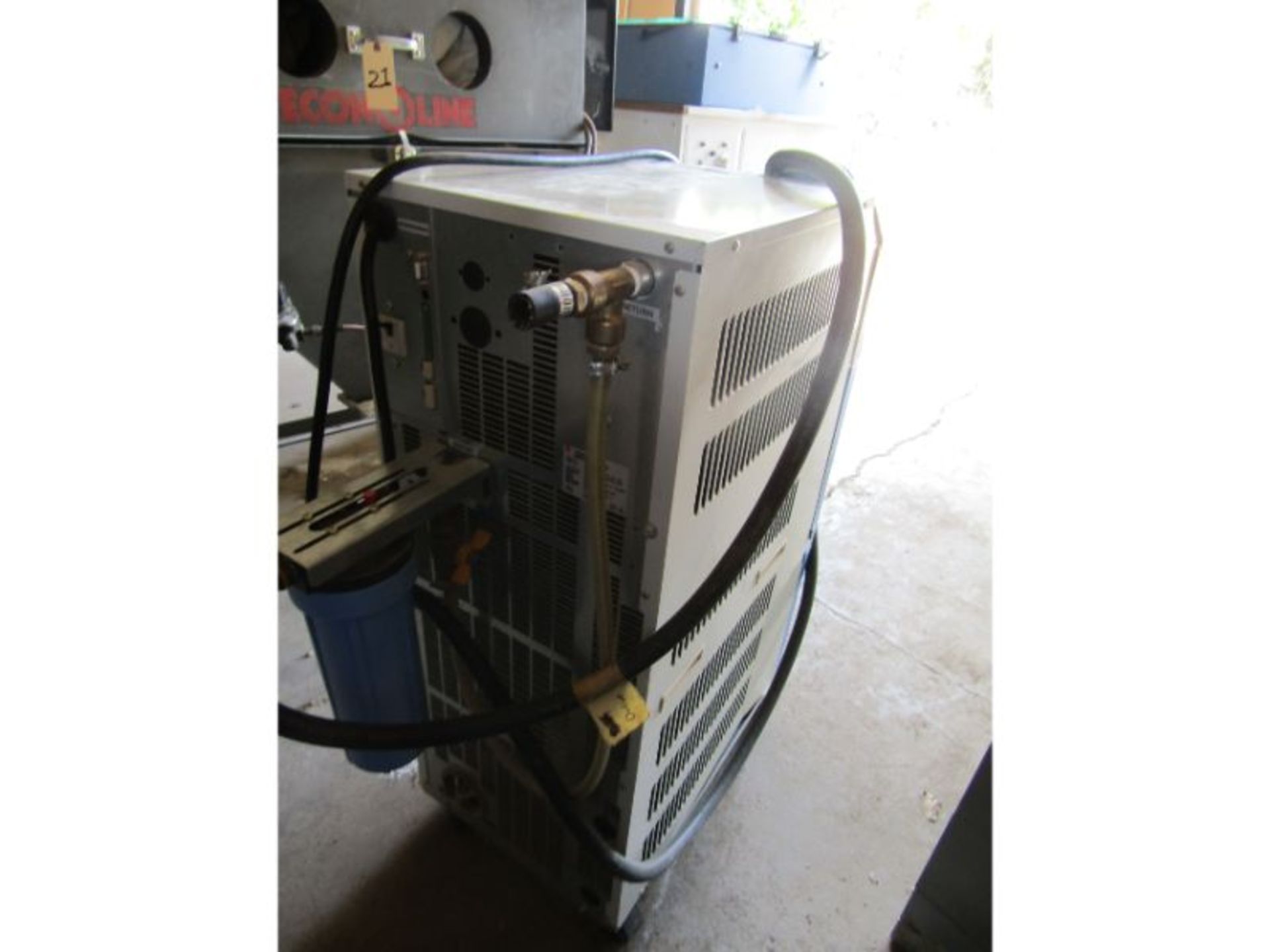 SMC Thermo Chiller HRS050-AN-20 - Image 4 of 5