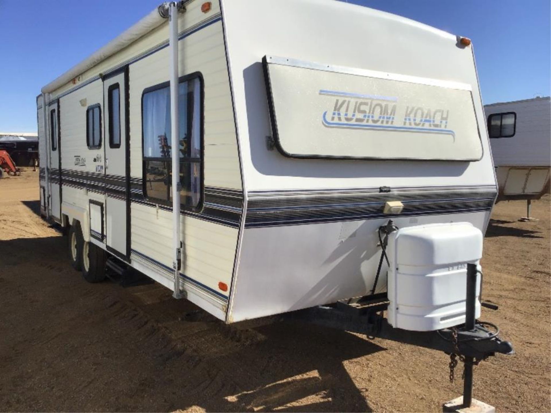 1997 Kustom Koach KT280 28ft Travel Trailer