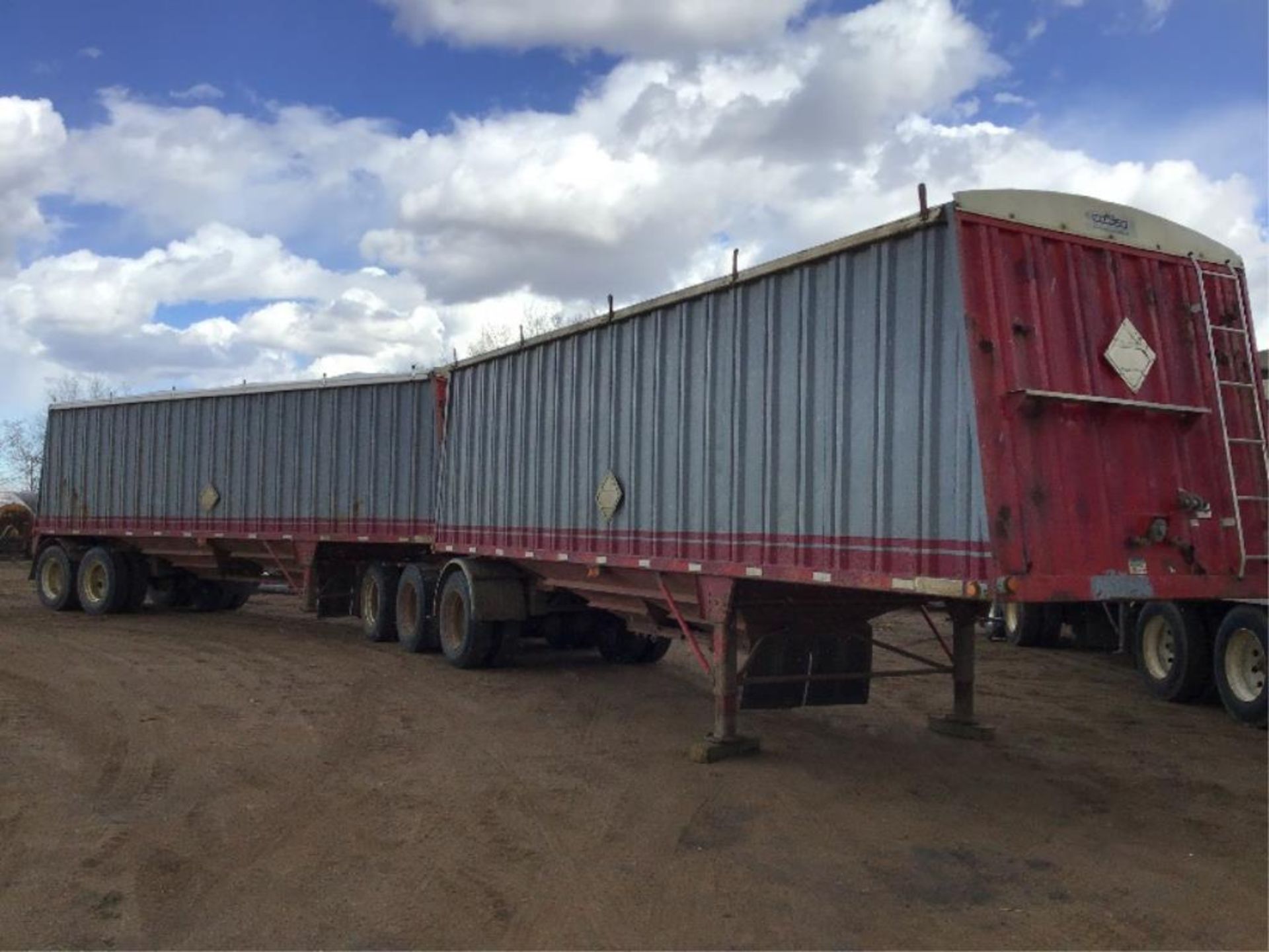 1995 Lode King Super-B Grain Trailers