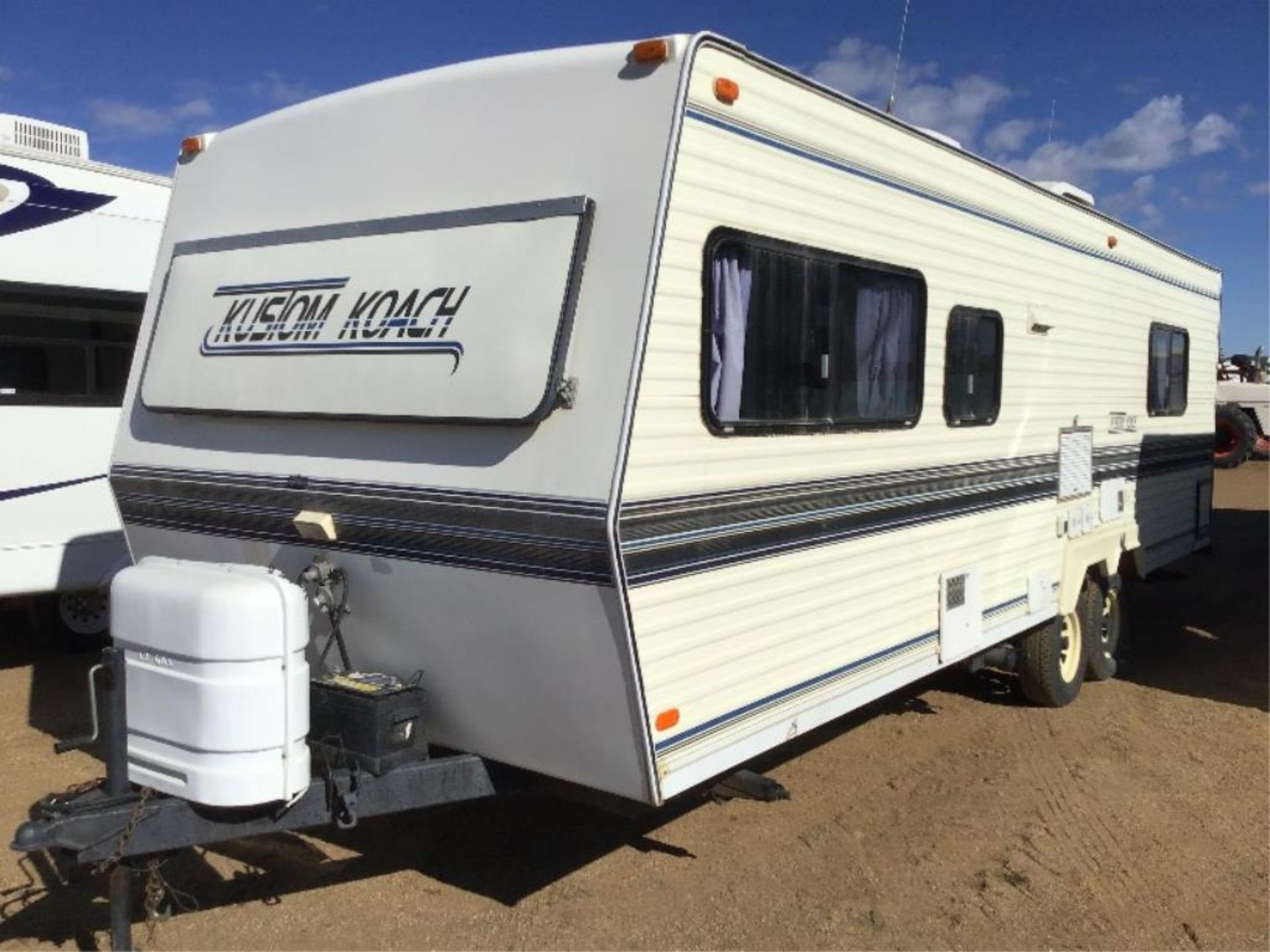 1997 Kustom Koach KT280 28ft Travel Trailer - Image 4 of 4