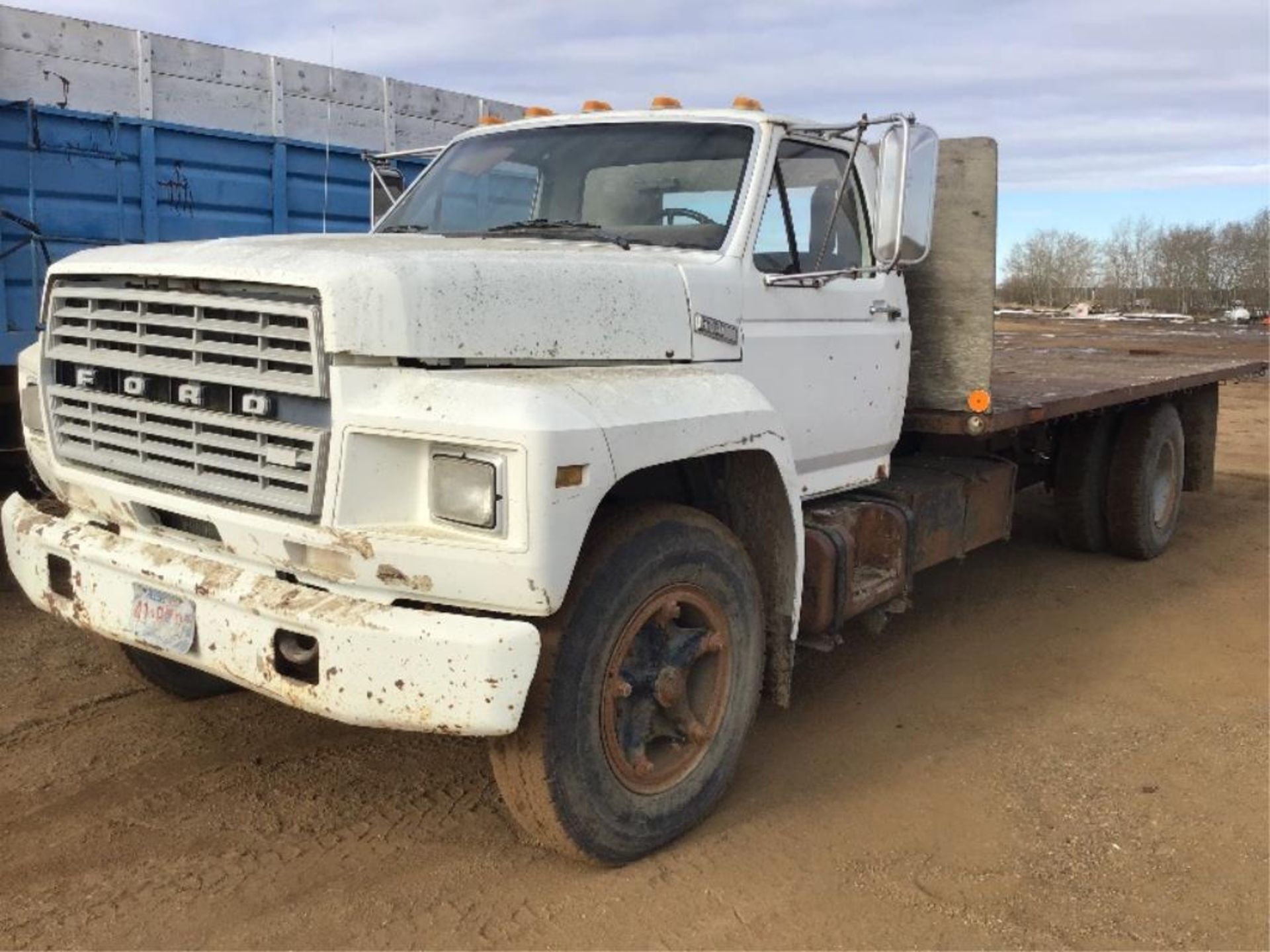 1980 Ford F600 S/A Deck Truck