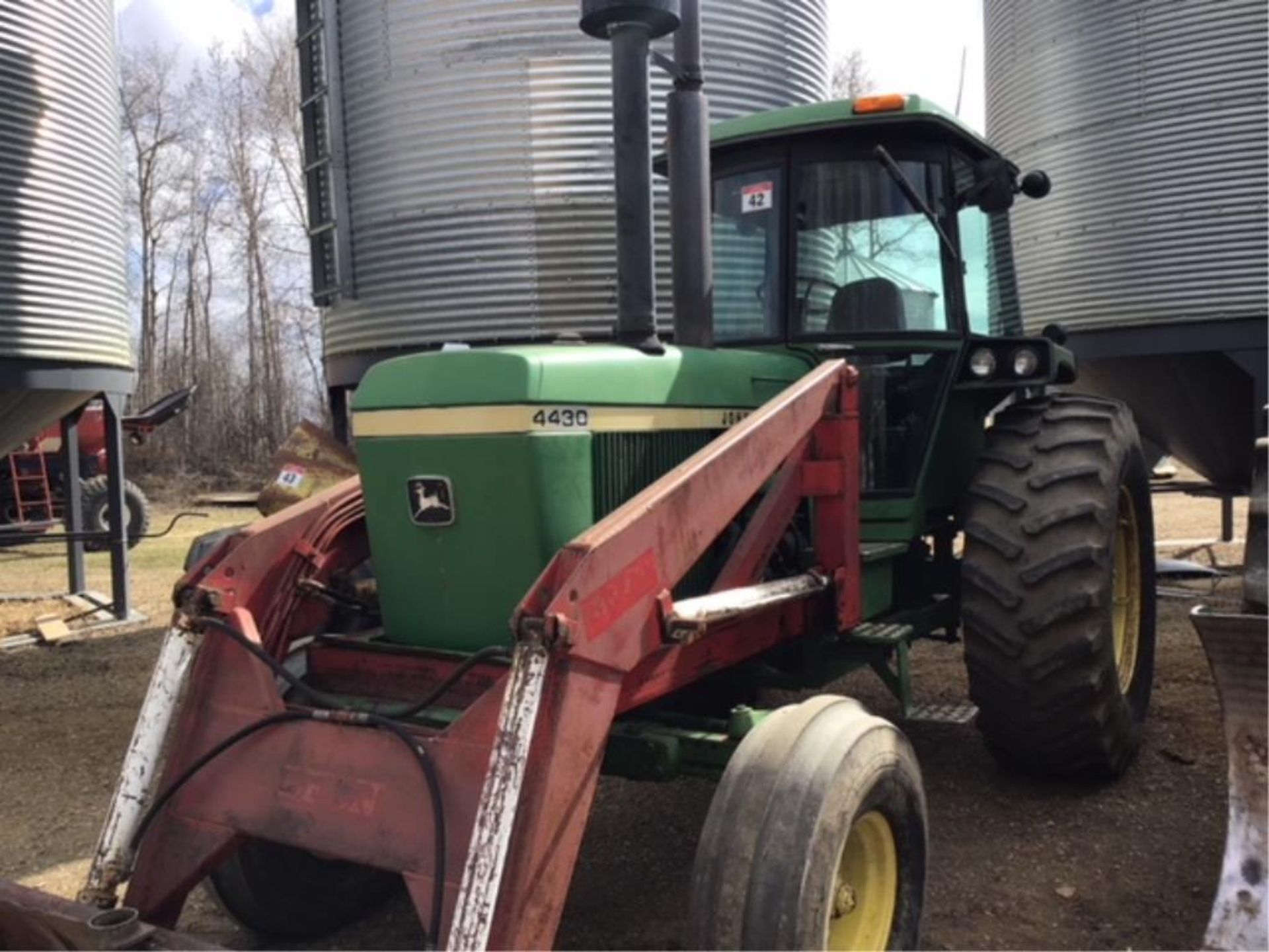 4430 John Deere 2wd Tractor w/Leon FEL, bucket, 7600hrs, 125hp, 20.8-34rr, 2hyd outlets, Quad