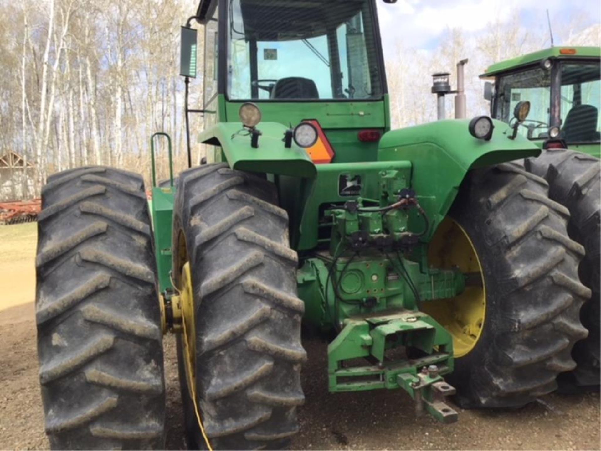 1983 8450 John Deere 4wd Tractor 6771 Hrs, 225hp, Quad range, 1000 PTO, 4 hyd outlets, 6 cyl, 20.8- - Image 3 of 6