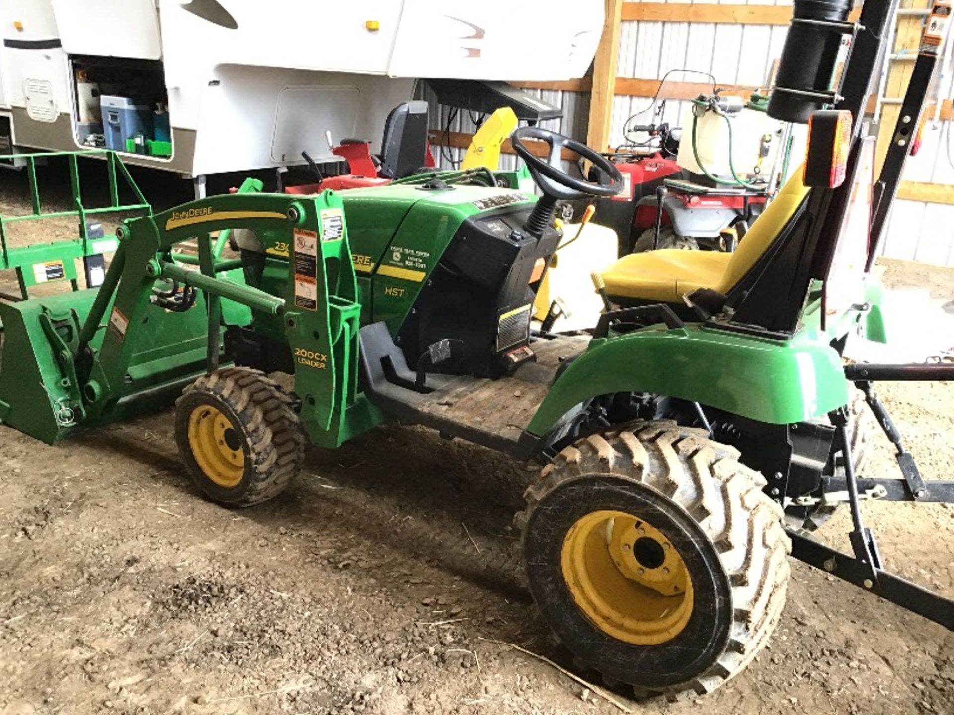 2009 2305 John Deere MFWD HST Tractor 713 Hrs, Loader 200CX w/ 48in Bucket, SN LV2305H423384 - Image 3 of 3