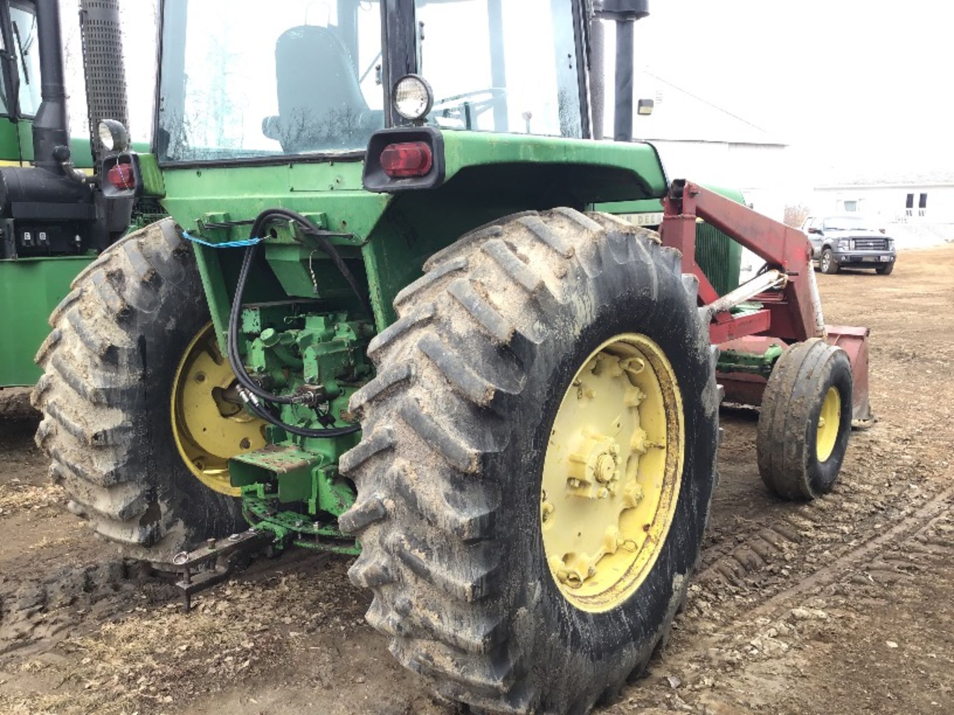 4430 John Deere 2wd Tractor w/Leon FEL, bucket, 7600hrs, 125hp, 20.8-34rr, 2hyd outlets, Quad - Image 3 of 4