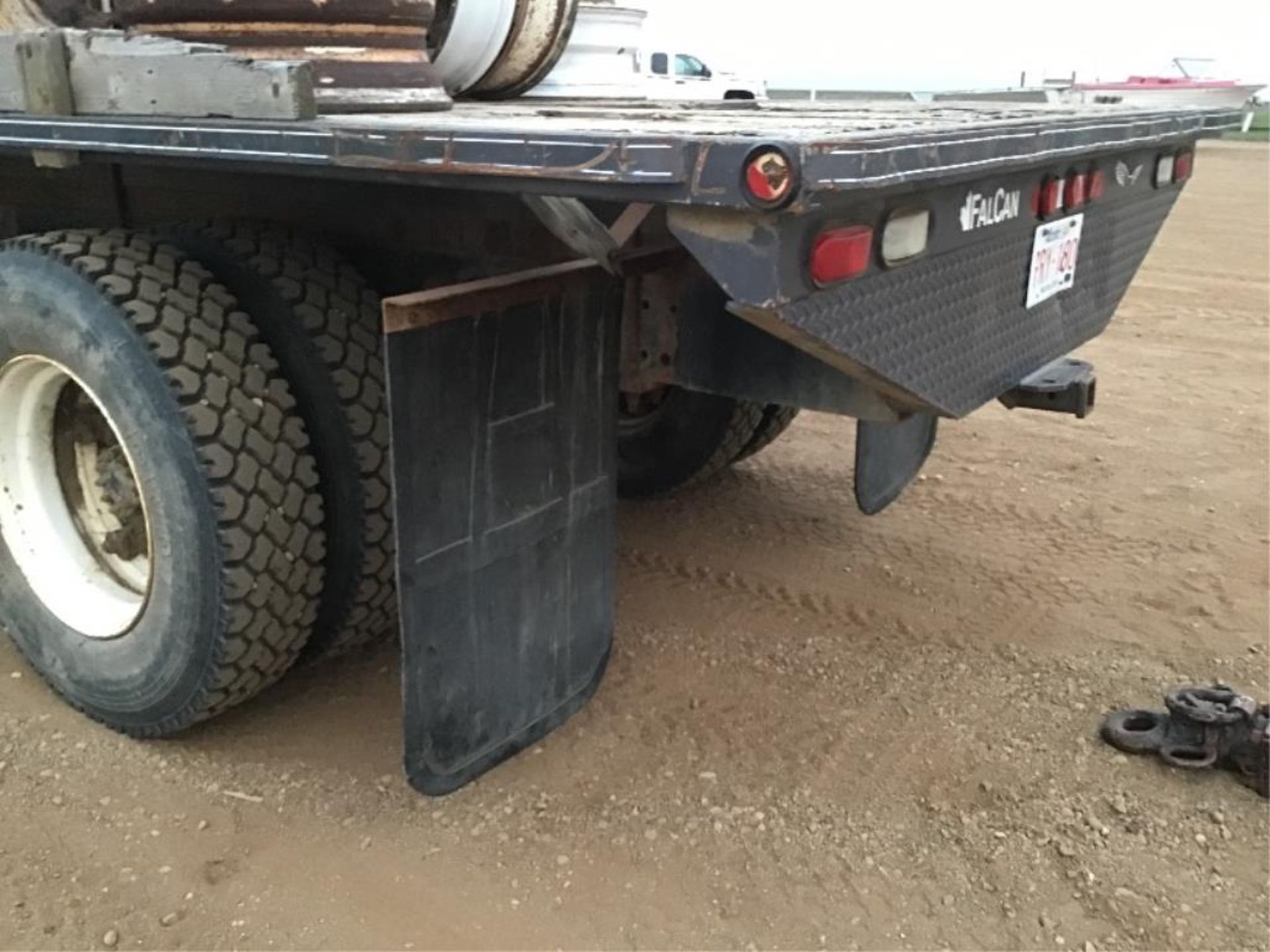 1990 F700 Ford S/A Dually Deck Truck - Image 4 of 9