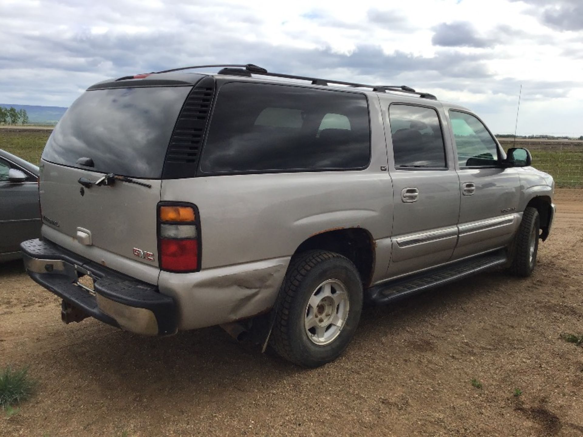 2006 GMC 4x4 Yukon XL - Image 3 of 11