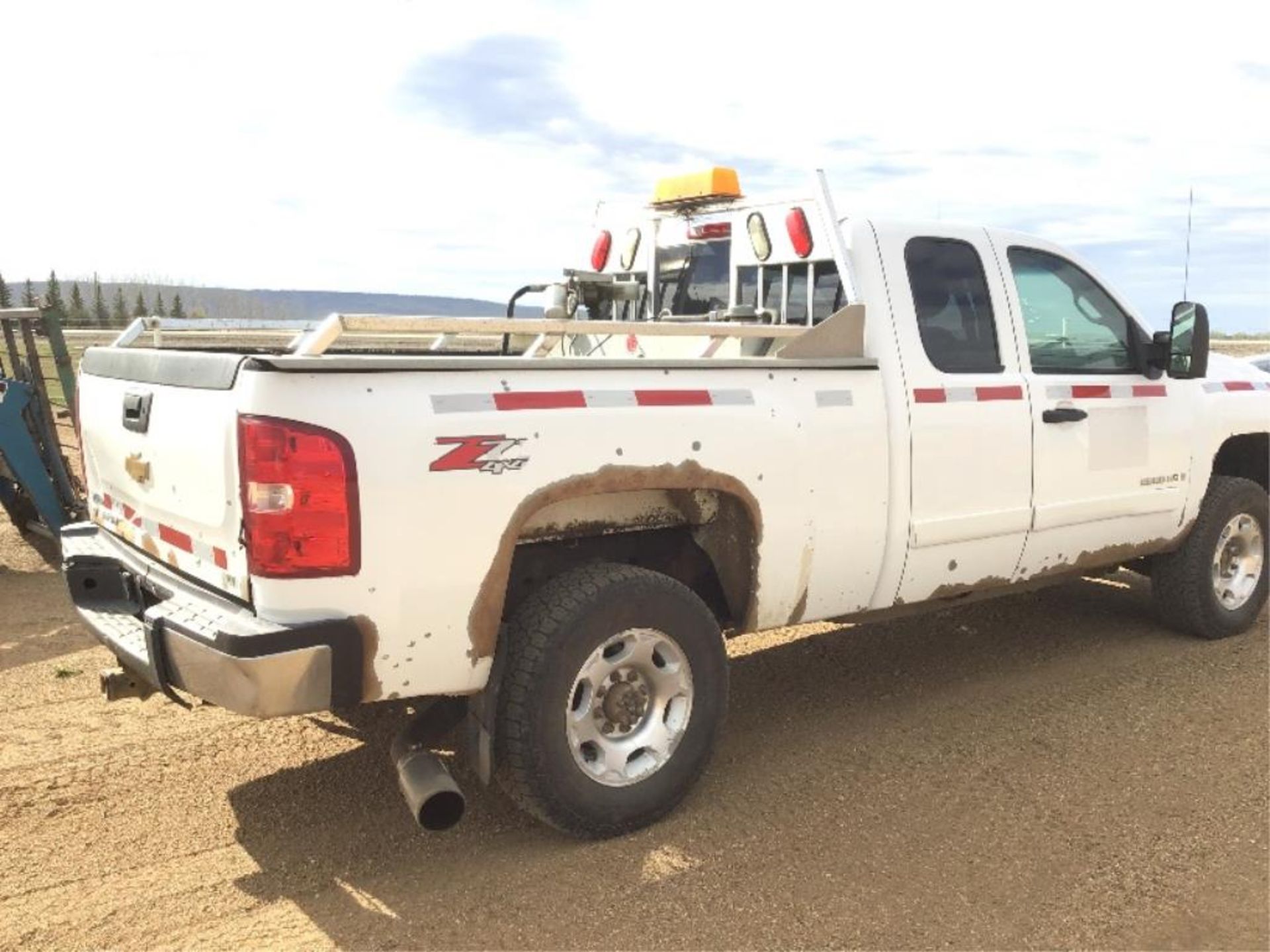 2008 Chevrolet 2500HD Drmx Z71 Ext/Cab 4x4 Pickup - Image 3 of 10