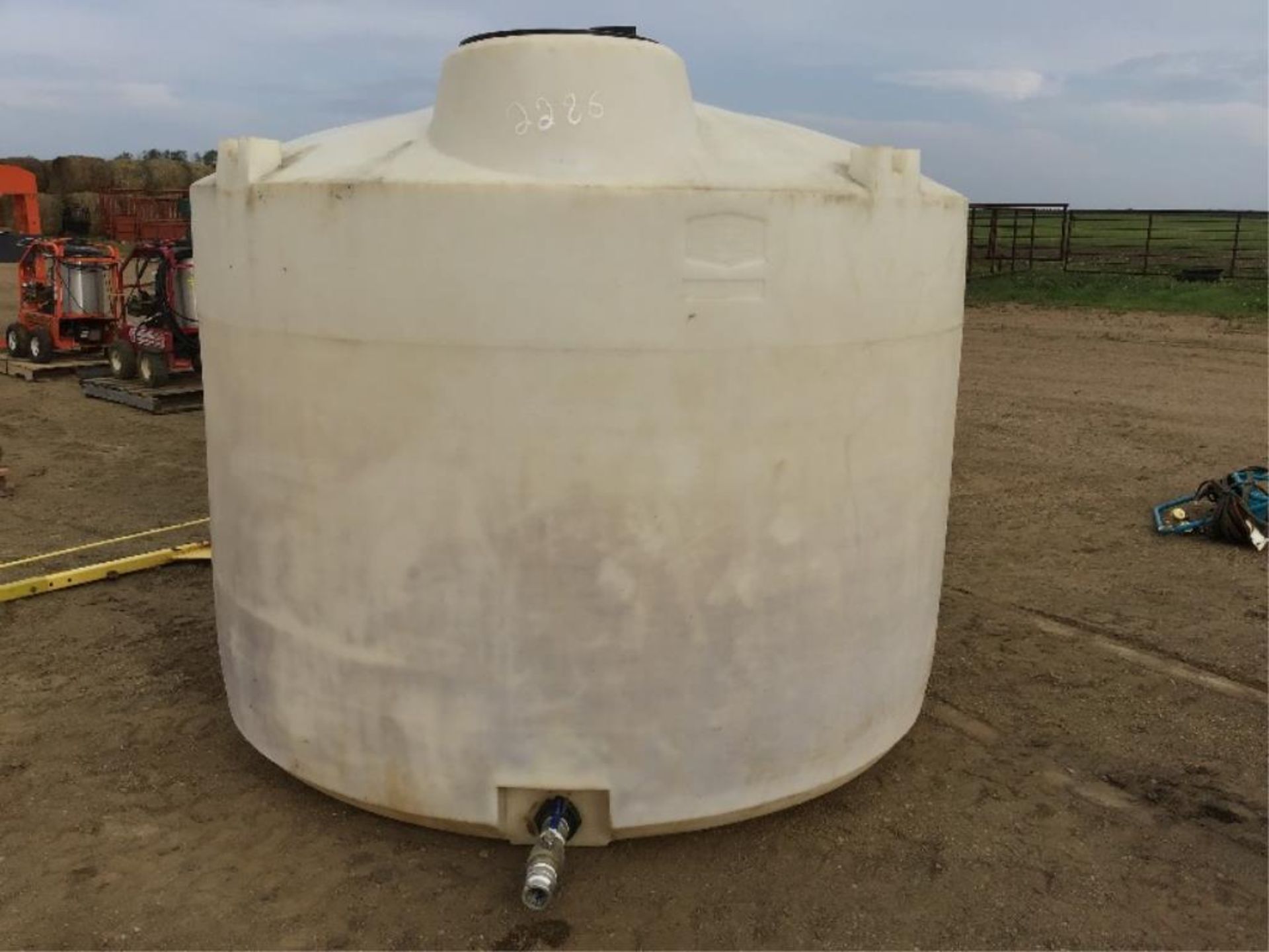 1200g Water Tank w/2in Valve