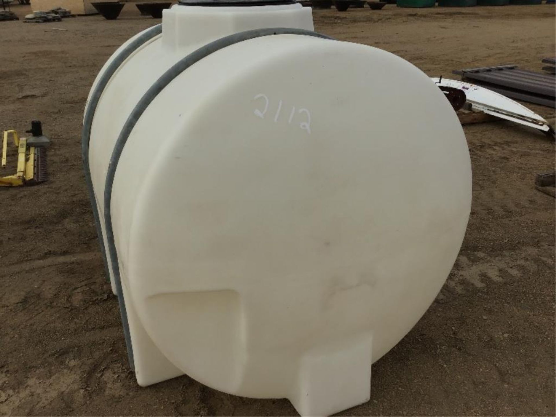 525g Water Tank w/2in Valve Outlet