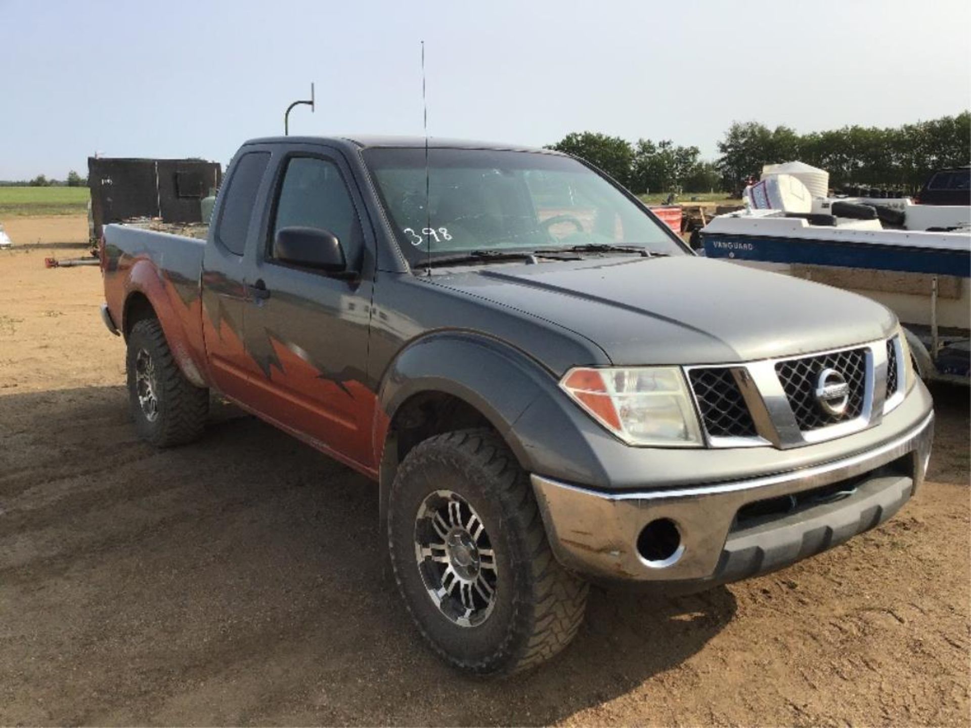 2005 Nissan Ext/Cab 4x4 Pickup - Image 2 of 10