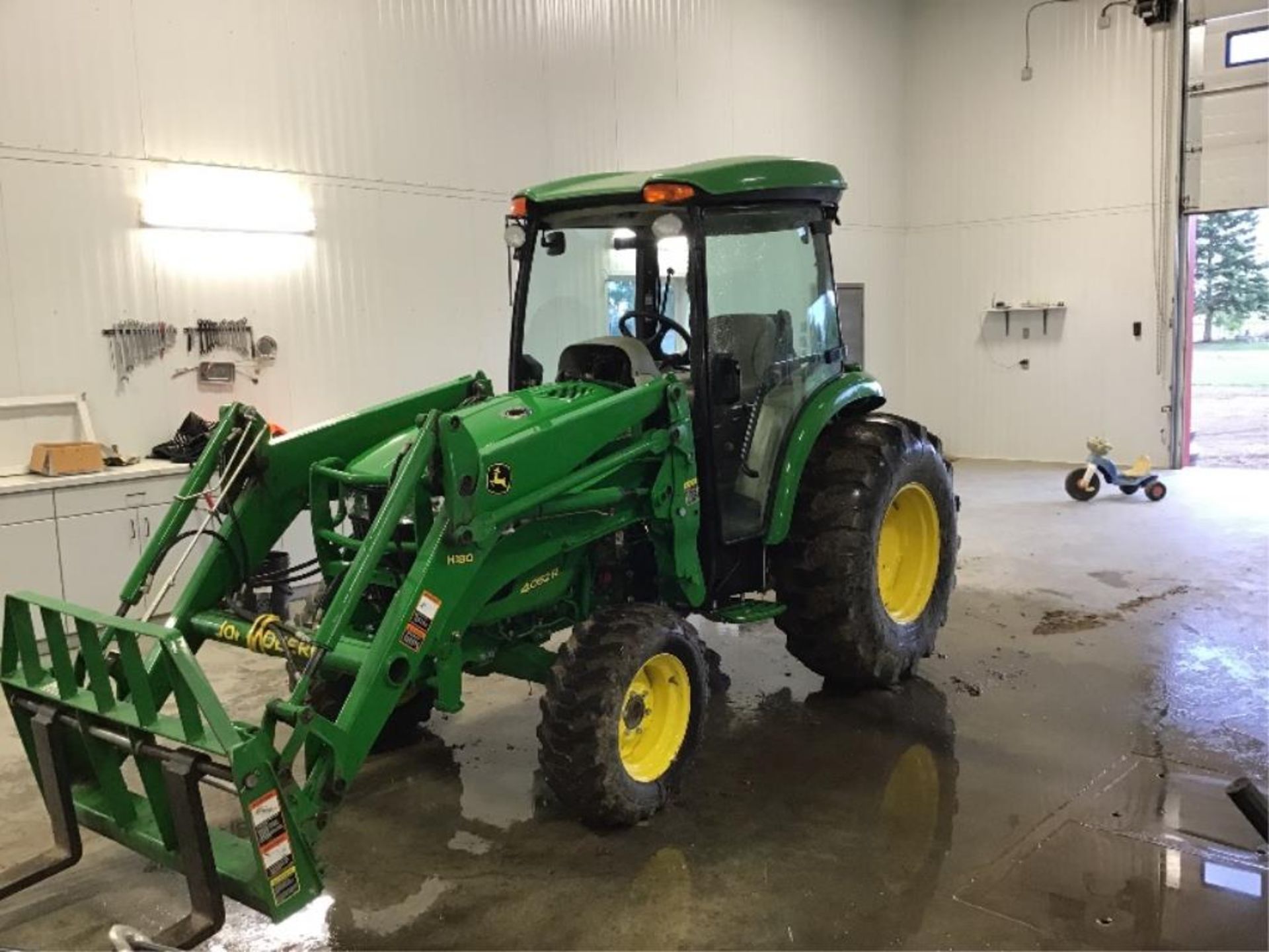 2015 John Deere 4052R MFWD Tractor s/n 1LV4052RCFH240111 523hrs 51hp, Hydrostatic Transmission,16. - Image 2 of 5