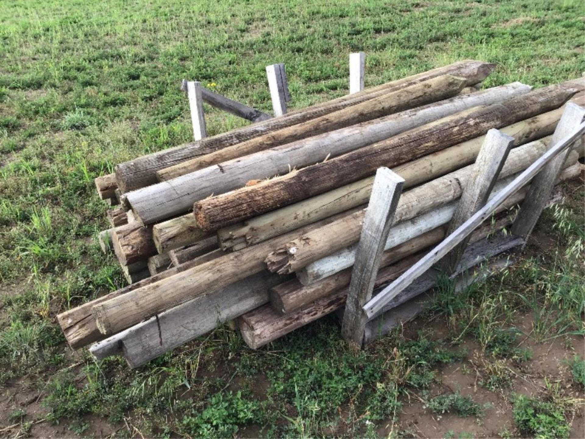 Pallet of Fence Posts