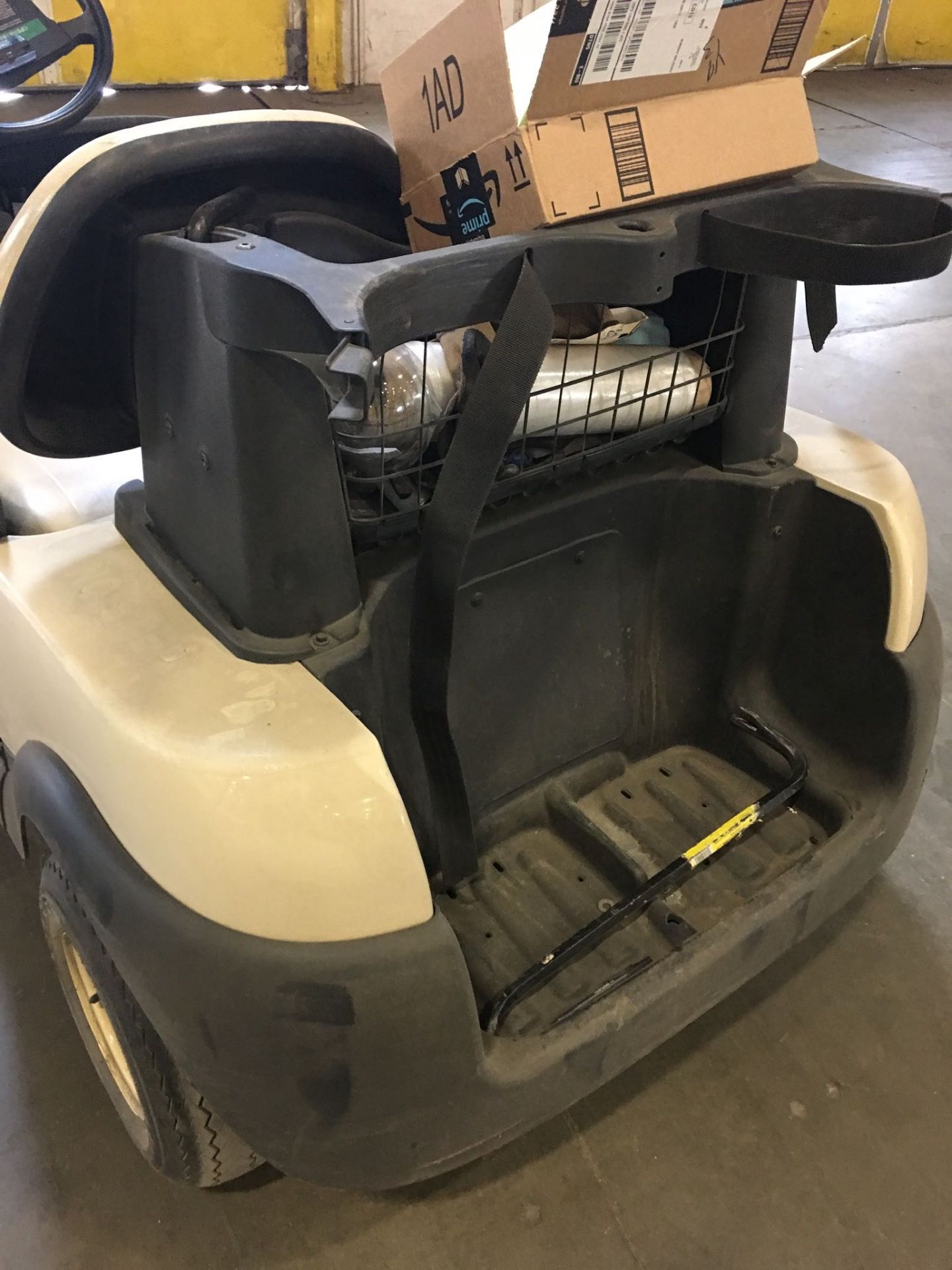 CLUB CAR GOLF CART WITH CHARGER. Model #: UNKNOWN. Serial #: UNKNOWN. Unit #: G1. Please see - Image 3 of 3