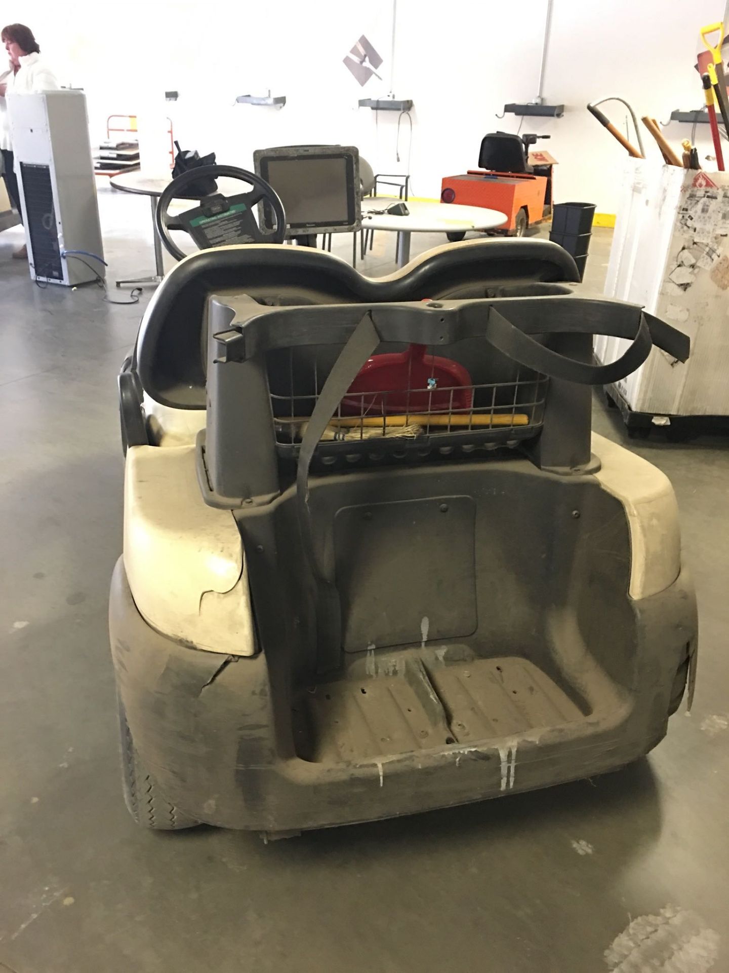 CLUB CAR GOLF CART WITH CHARGER. Model #: UNKNOWN. Serial #: UNKNOWN. Unit #: G3. Please see - Image 3 of 3