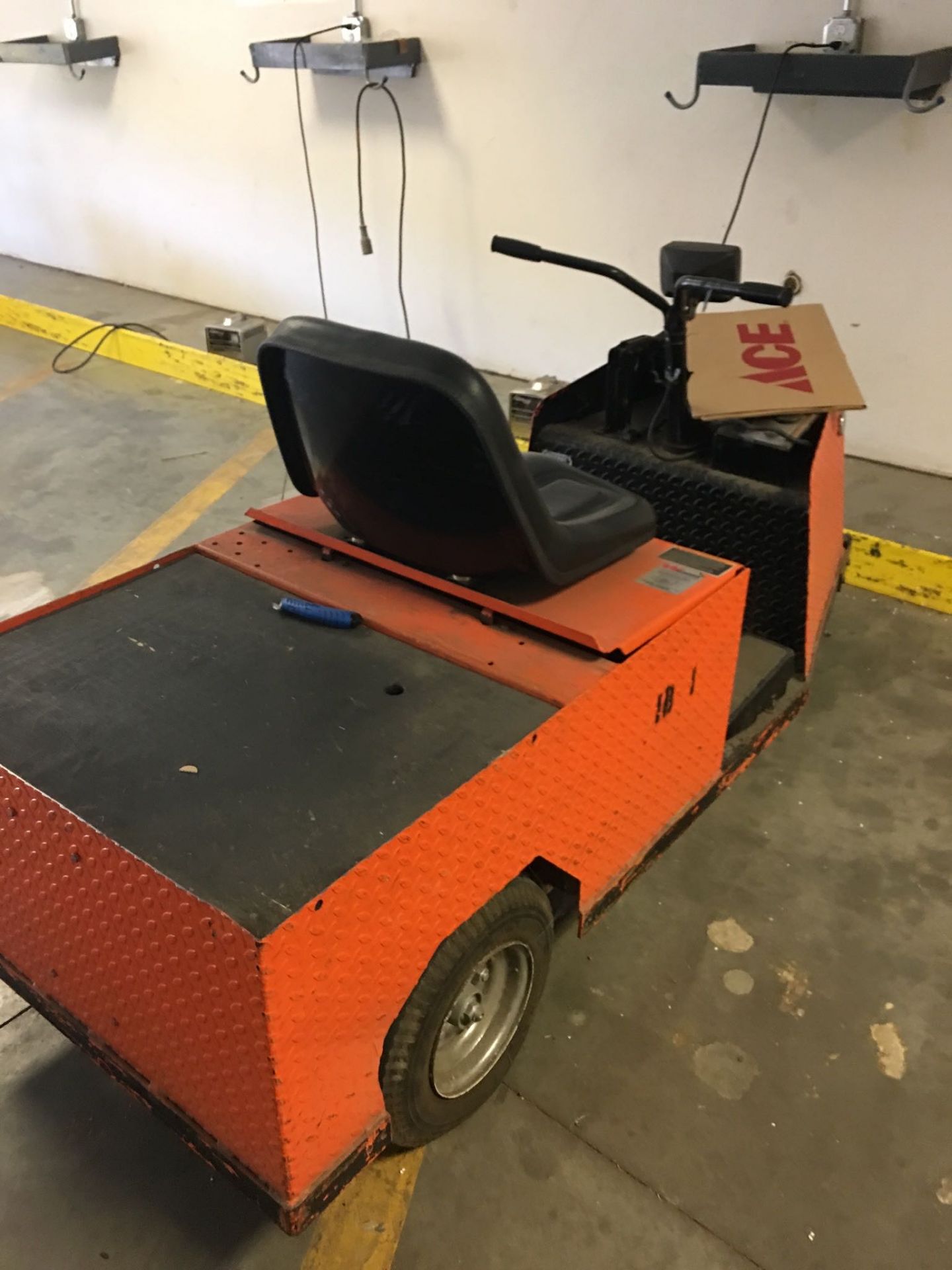 Asset 1B1 - Mortec L-242 S/N: 1046291 orange service cart. Please see photos for additional - Image 2 of 3