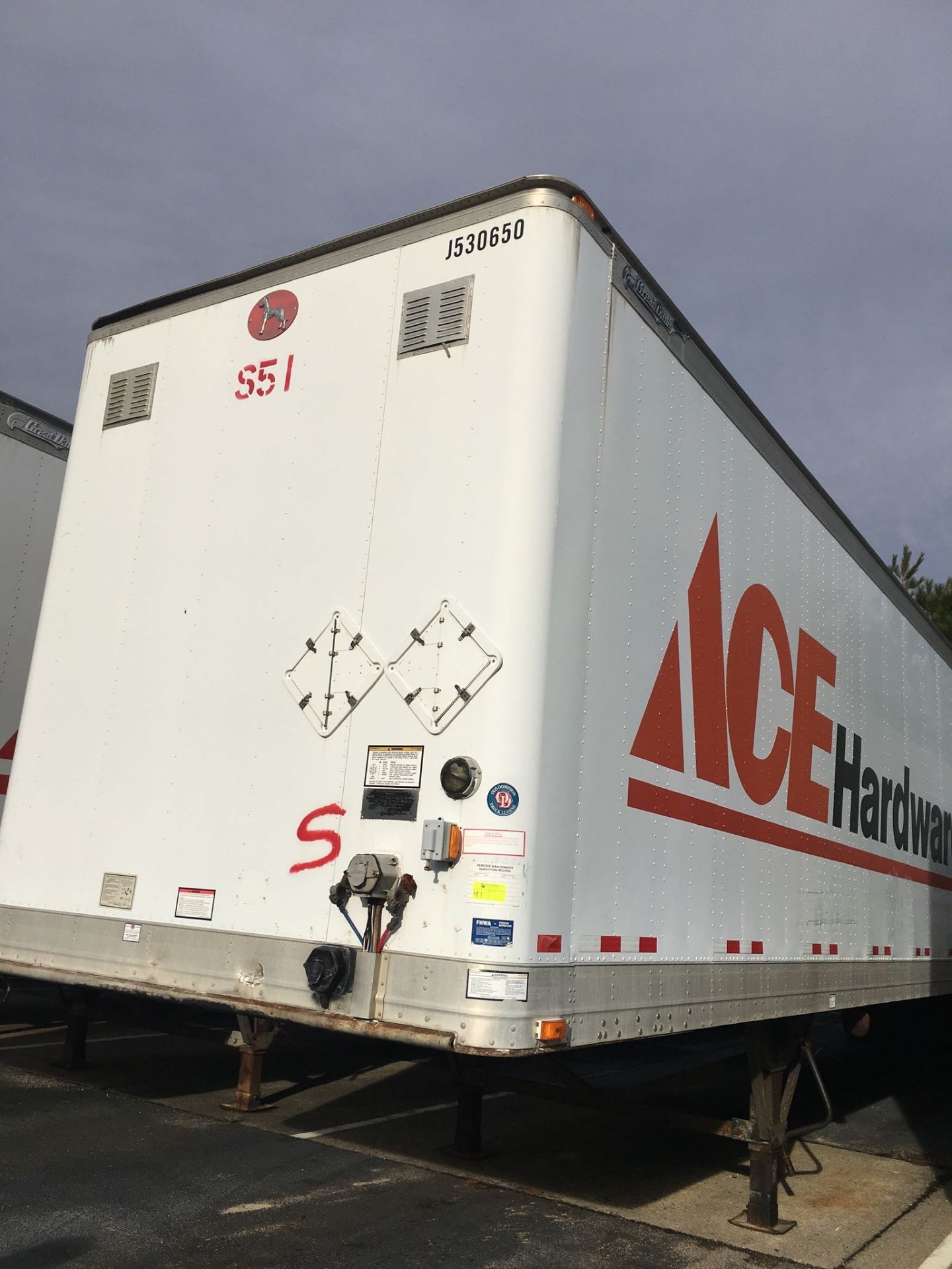 Trailer, Make: Great Dane. Year: 2007. Trailer #: S51. VIN: 1GRAA06217B702587. Sold with a title.