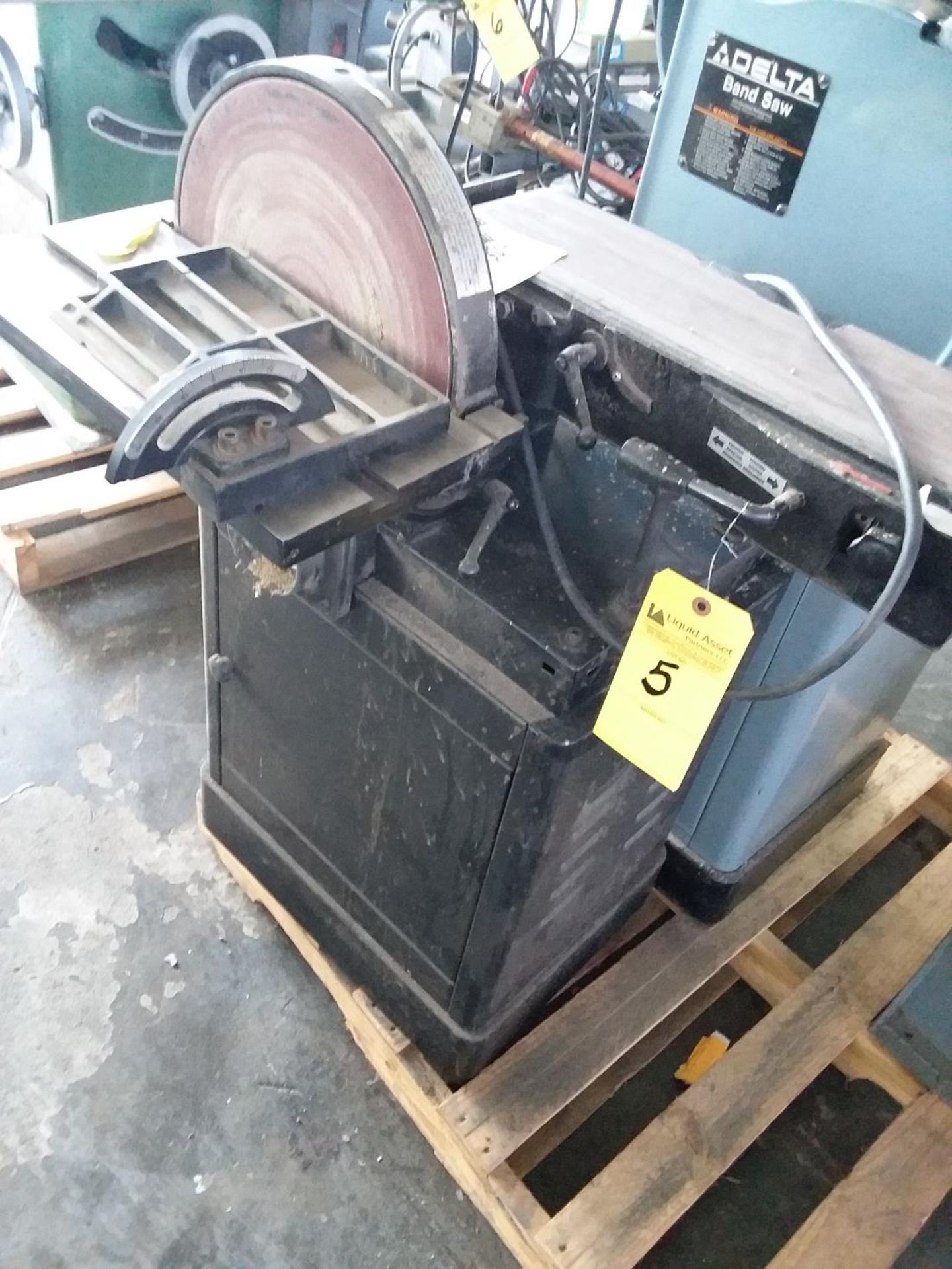 Dayton 6 x 12 Belt and Disc sander