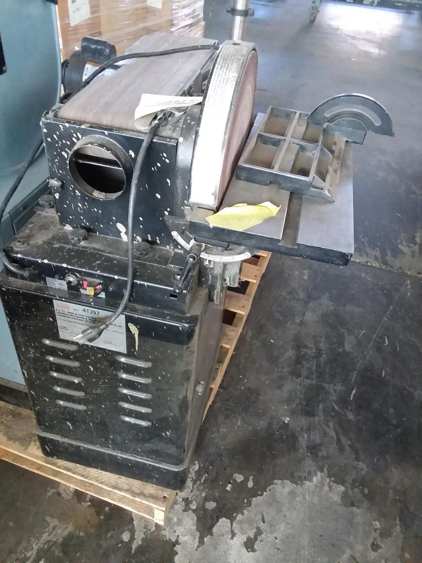 Dayton 6 x 12 Belt and Disc sander - Image 2 of 2