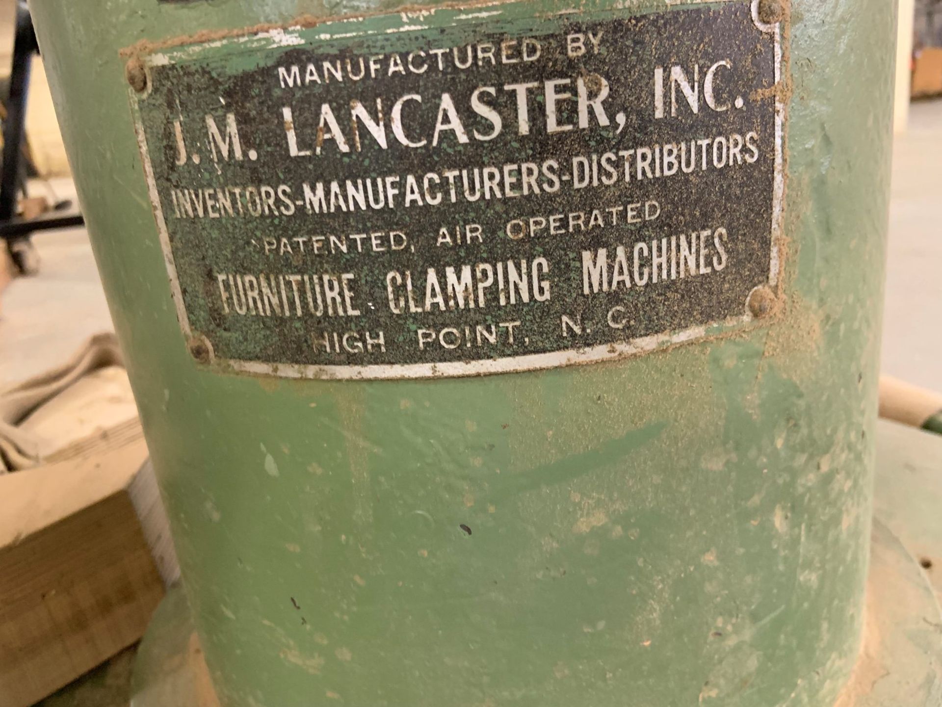 Lancaster pedestal clamp - Image 3 of 3