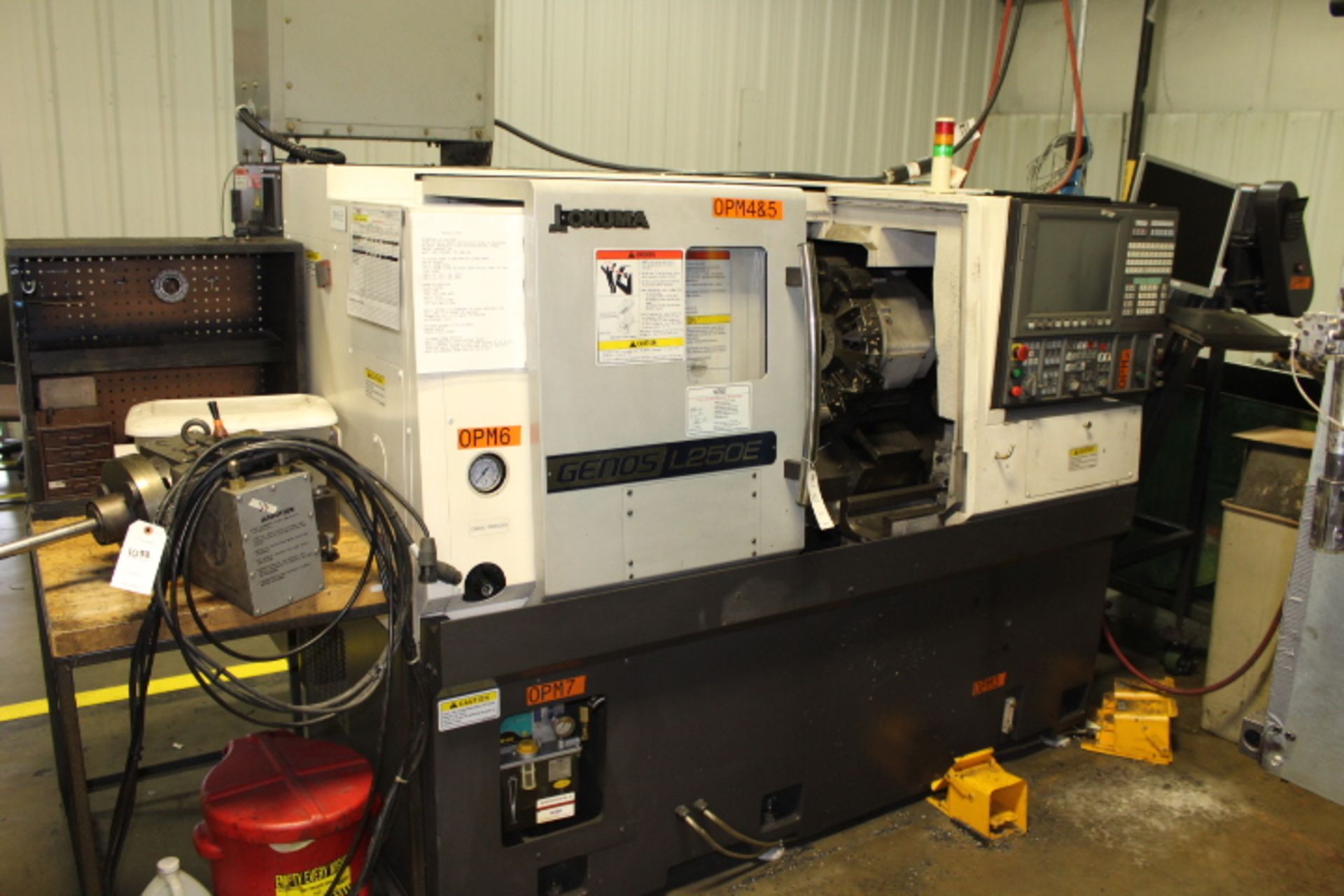 Okuma Genos L250E CNC