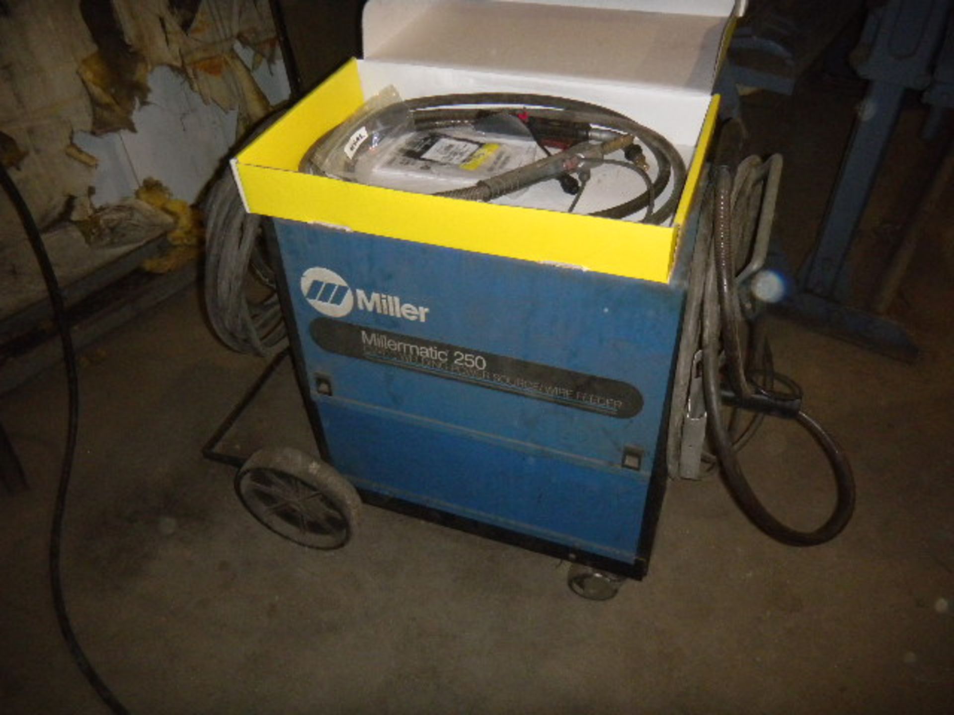 MillerMatic Model 250 Welder - In Working Condition - with Box of Accessories - Image 3 of 3