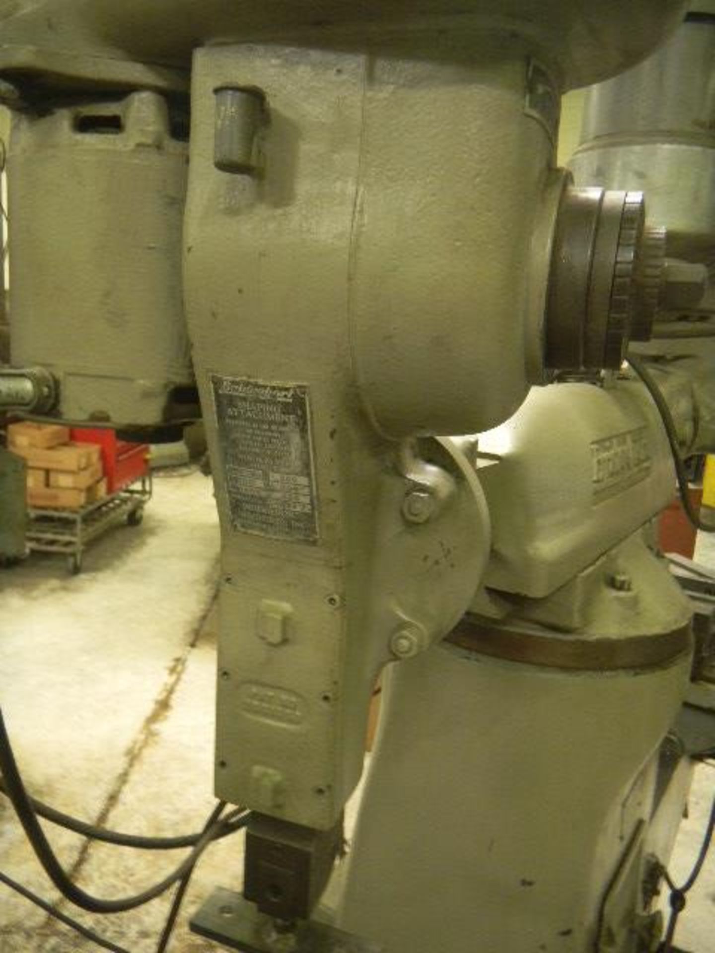 Bridgeport Milling Machine - with Shape Attachment & Kurt Vise - In Working Condition - Image 3 of 5