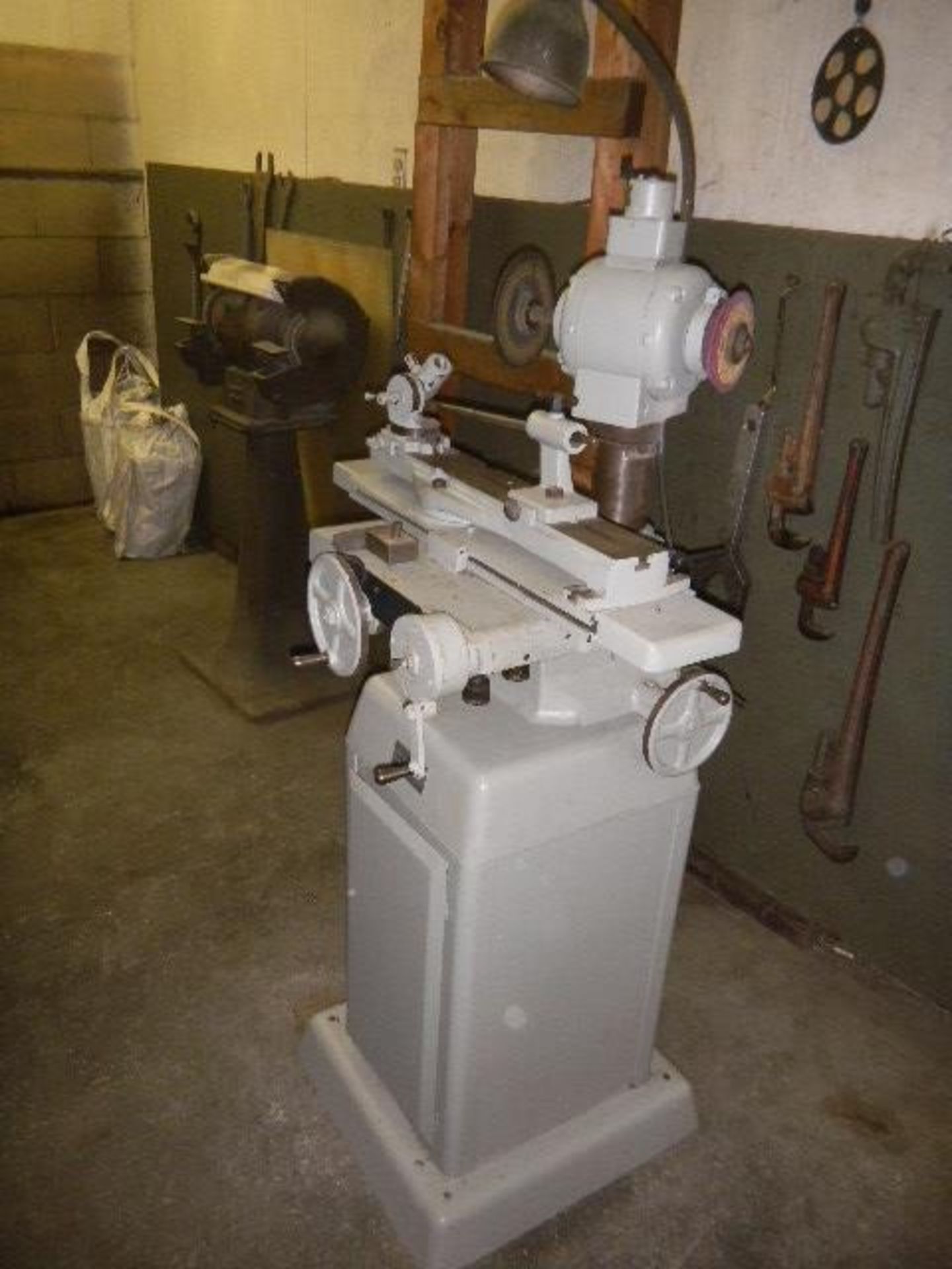 K.O. Lee Tool Grinder / Sharpener - In Working Condition - Image 2 of 3