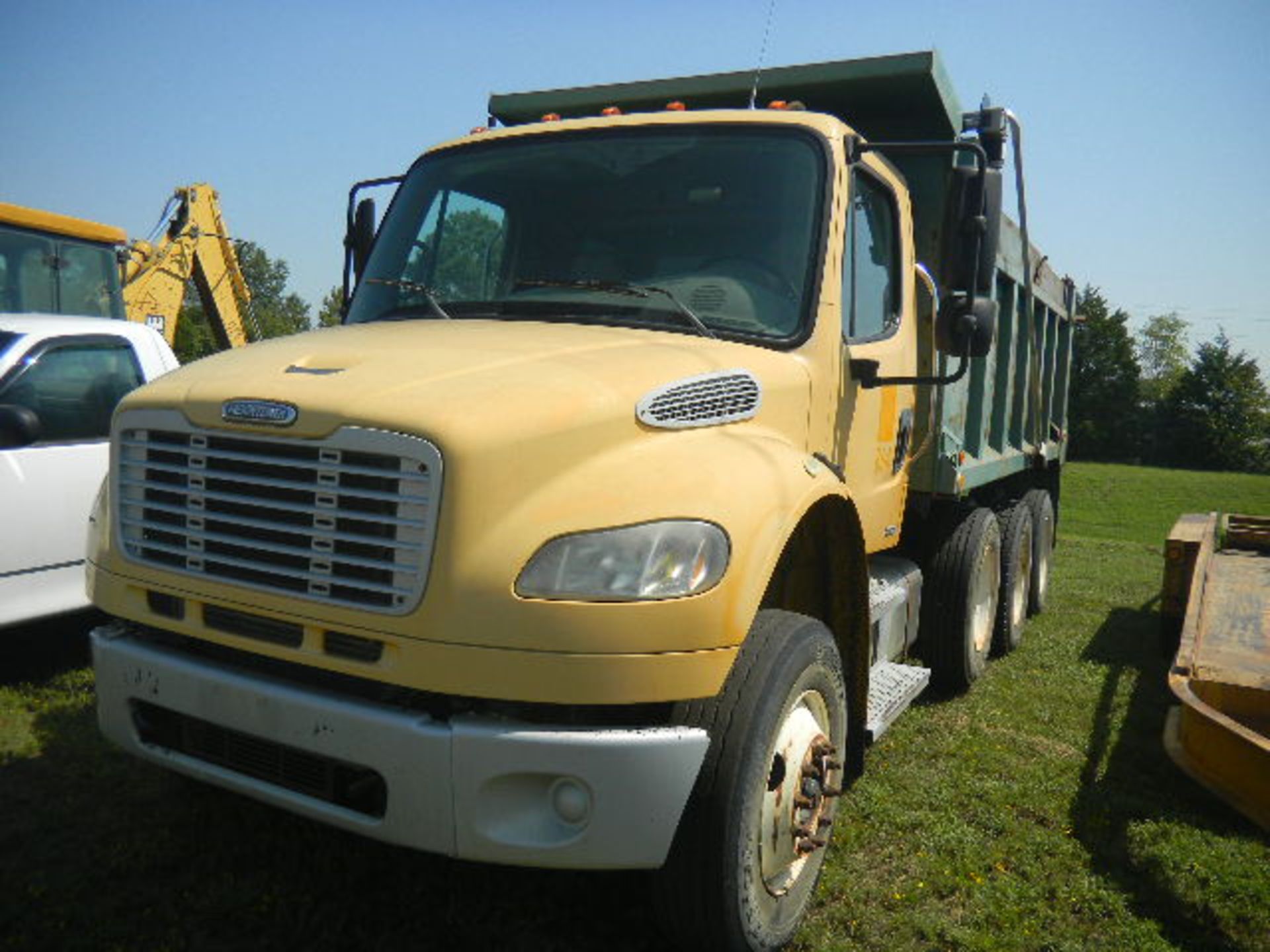 2008 Freightliner Tri-Axle Dump Truck - 104603 Miles - Asset I.D. (864) - Last of Vin (Z84668)