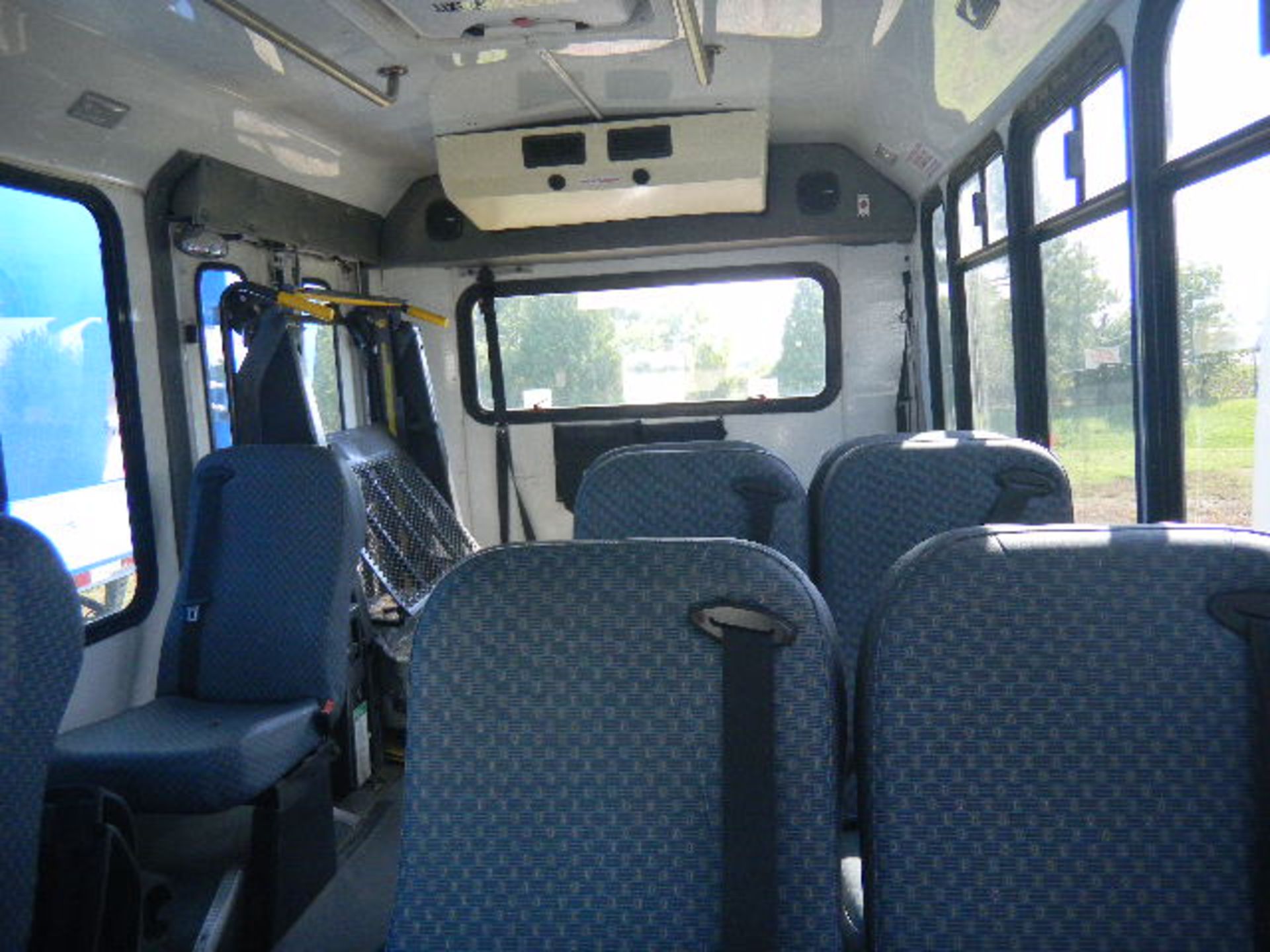 2009 Eldorado Aerolite Transit Bus - Asset I.D. #622 - Last of Vin (A88399) - Image 4 of 8