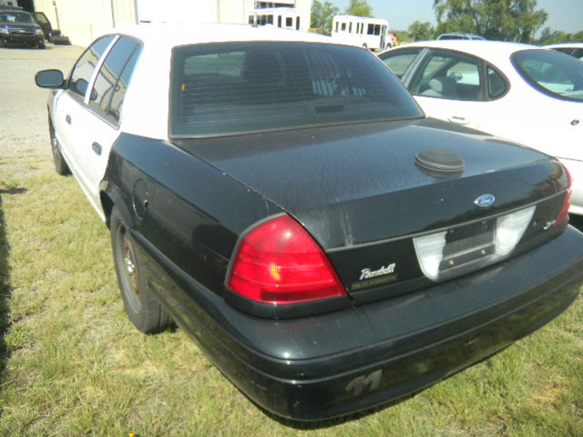 2009 Ford Crown Vic Black/White Patrol Car - Asset I.D. #682 - Last of Vin (139093) - Image 3 of 8