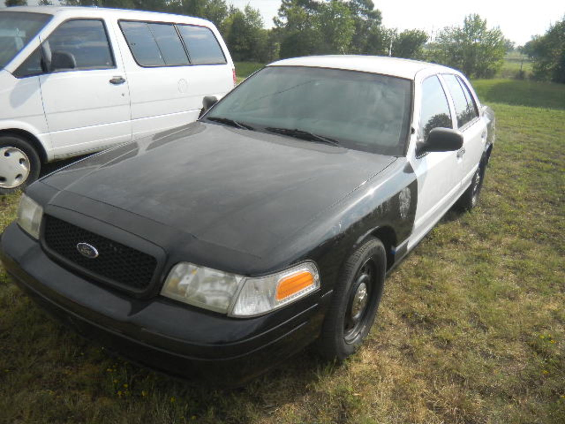 2010 Ford Crown Vic B/W Patrol Car - Asset I.D. #610 - Last of Vin (X108696) - Image 2 of 8