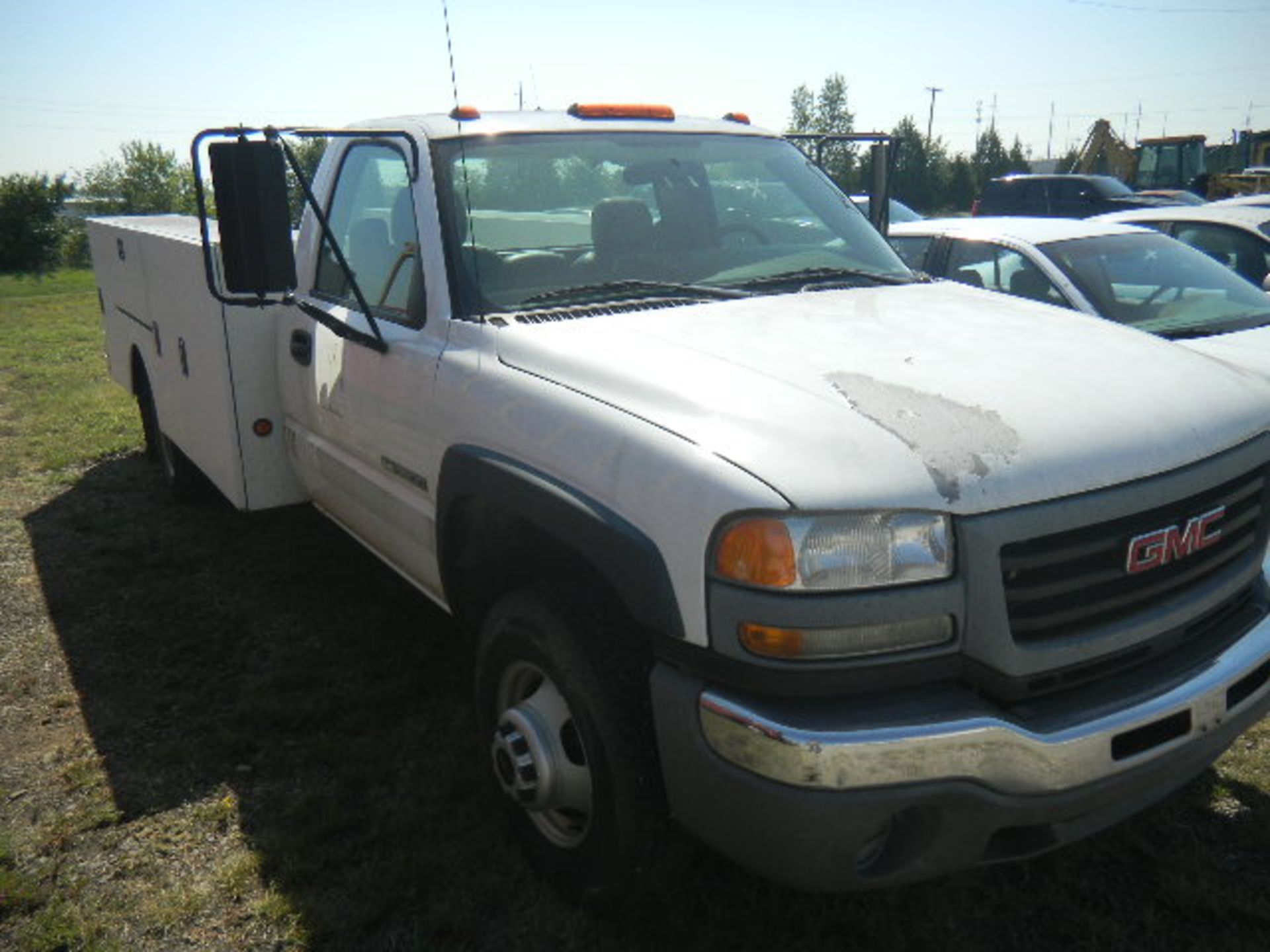 2006 GMC Sierra 1 Ton Service Truck - Asset I.D. #972 - Last of Vin (274597)