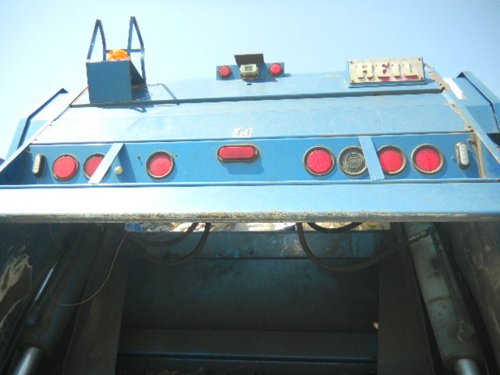 2002 Crane Carrier, (18) Yd Rear Loading Sanitation Truck - I.D. #43 - Last of Vin (045741) #43 - Image 3 of 11