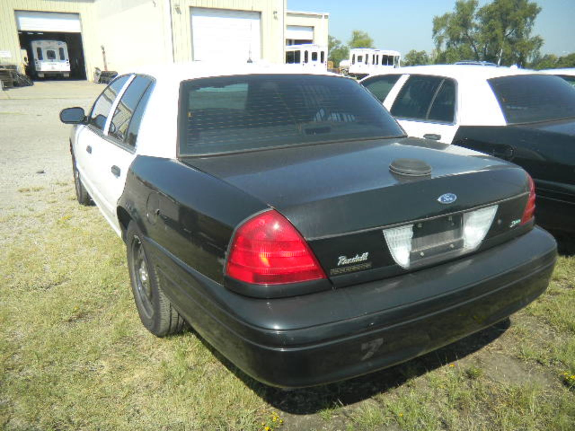 2009 Ford Crown Vic Black/White Patrol Car - Asset I.D. #653 - Last of Vin (139086) - Image 5 of 9