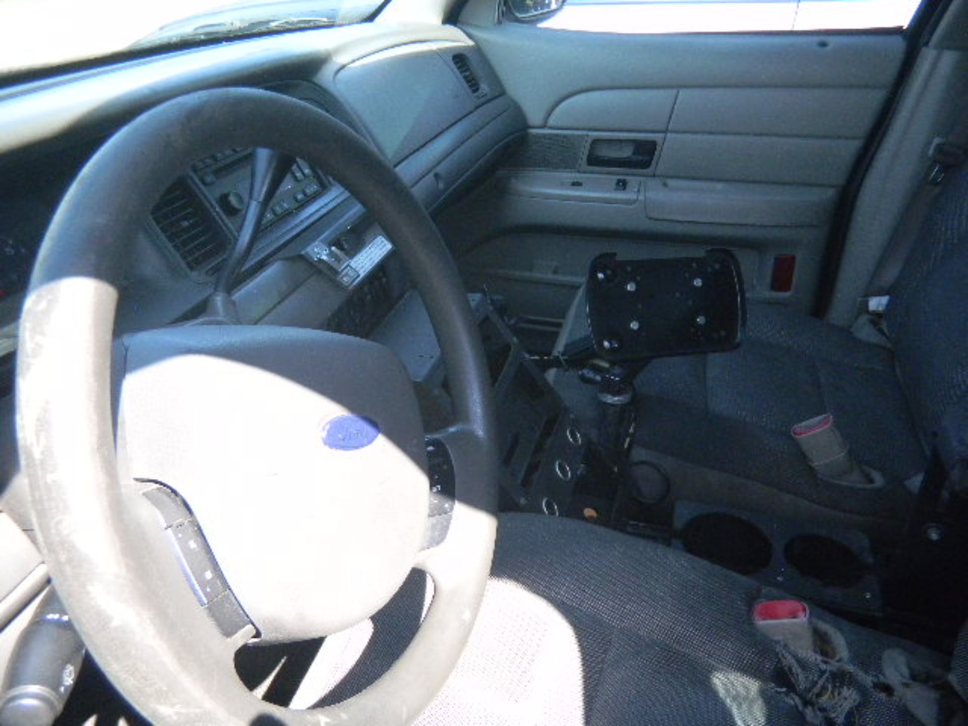 2009 Ford Crown Vic Black/White Patrol Car - Asset I.D. #653 - Last of Vin (139086) - Image 7 of 9