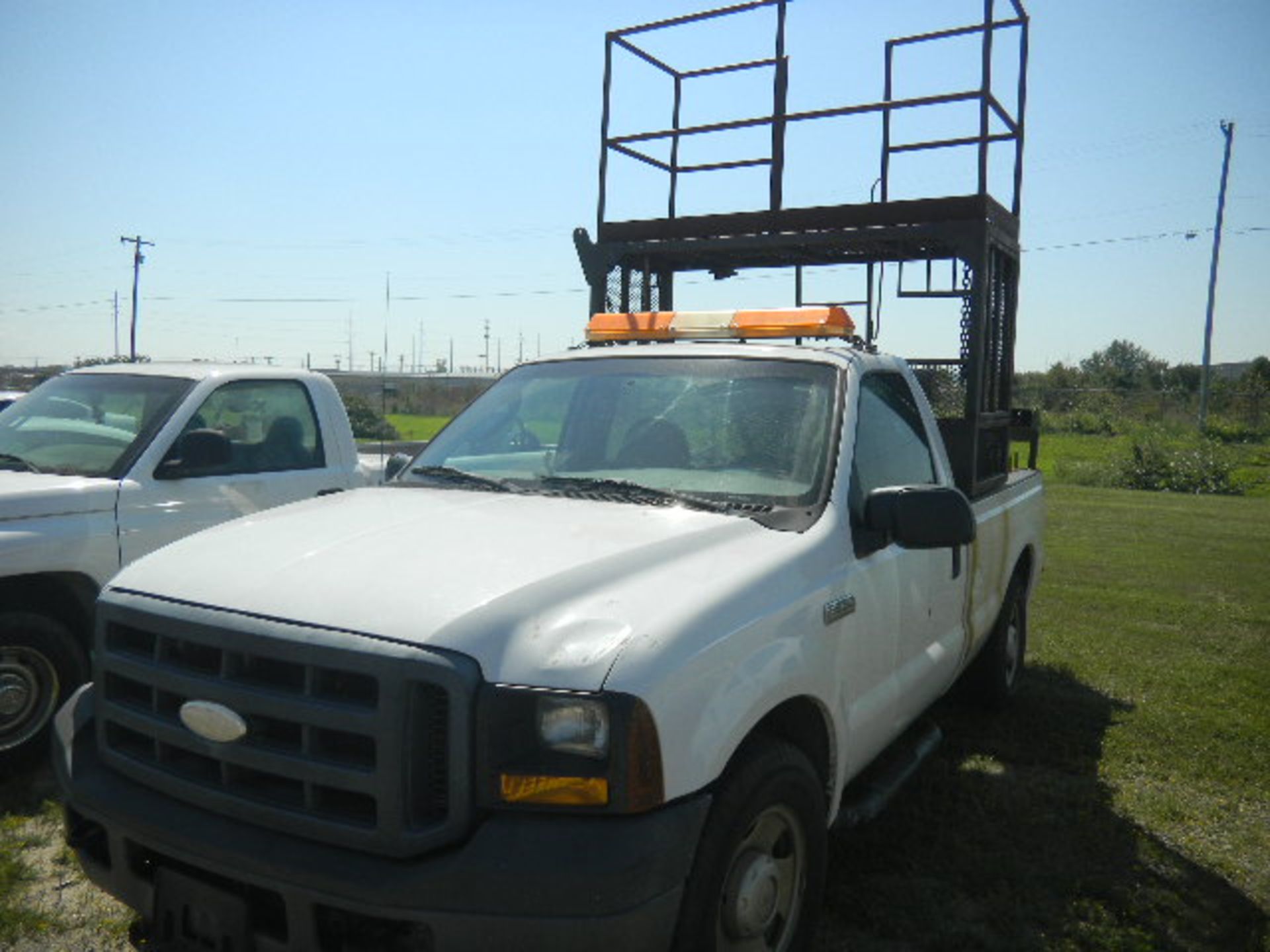 2006 Ford F250 "Sign Truck" With Metal Rack & Compressor - Asset I.D. #945 - Last of Vin (D90999) - Image 2 of 8