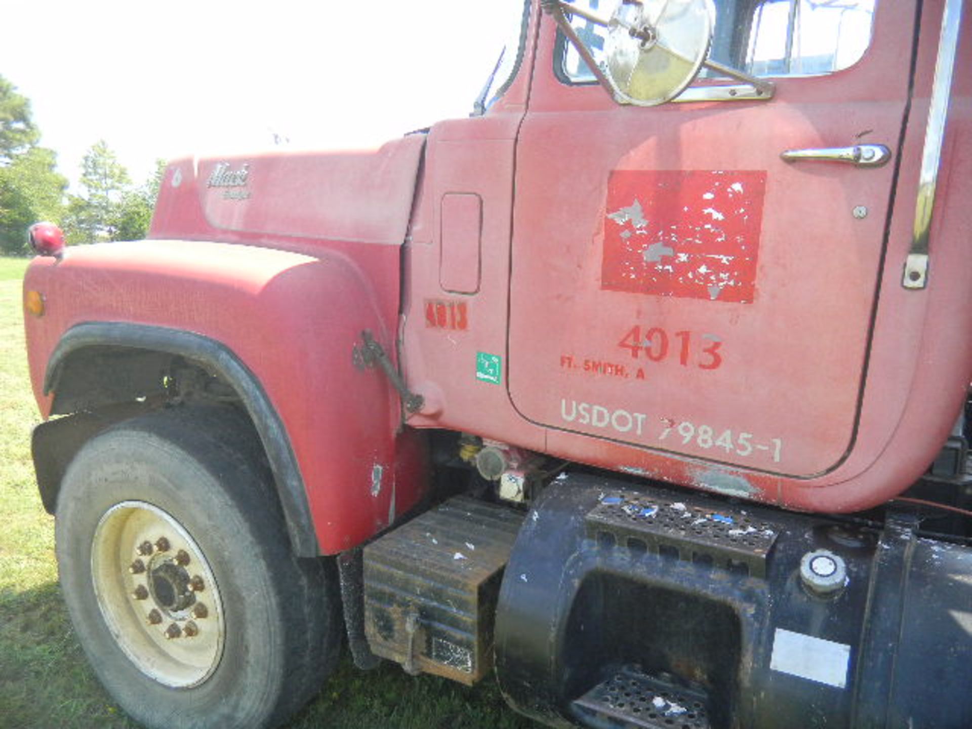 1986 Mack EconoDyne Model - R686ST - Water Truck - Image 6 of 12