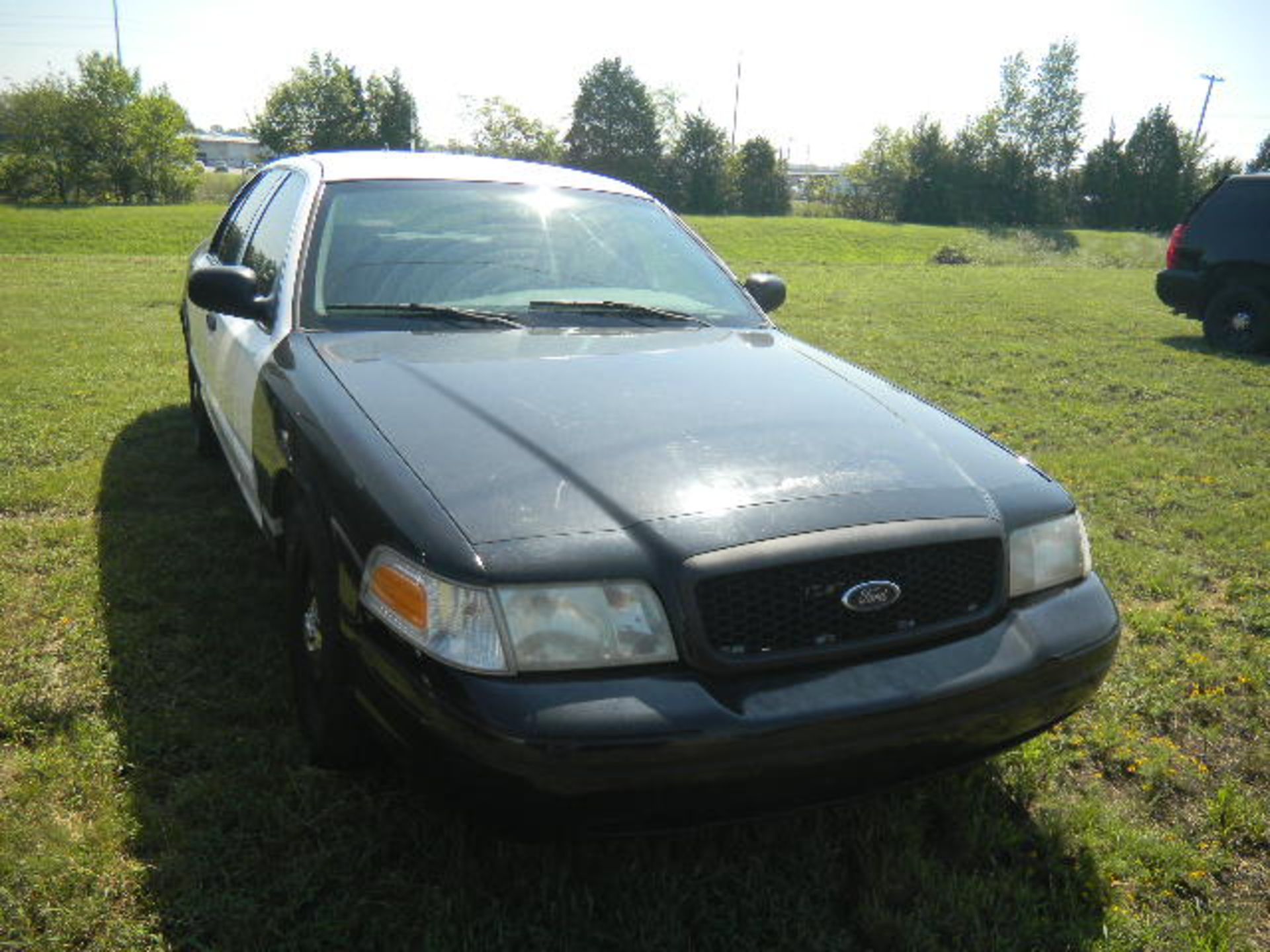 2010 Crown Vic Black/White Patrol Car - Asset I.D. #660 - Last of Vin (108700) - Image 2 of 7