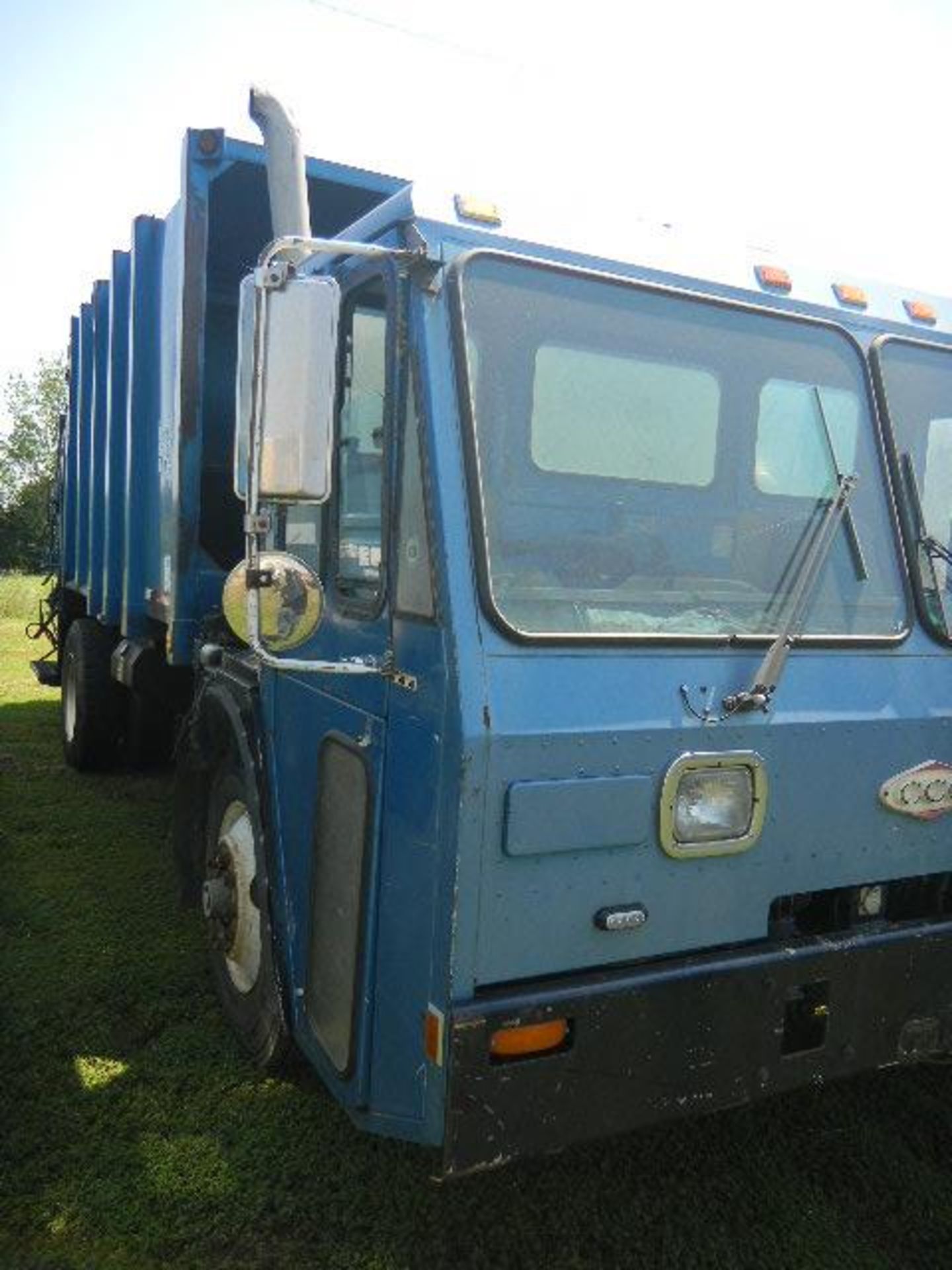 1999 Crane Carrier - 20 Yd Heil Real Loader - Asset I.D. #173 - Last of Vin (044311) - Image 2 of 9