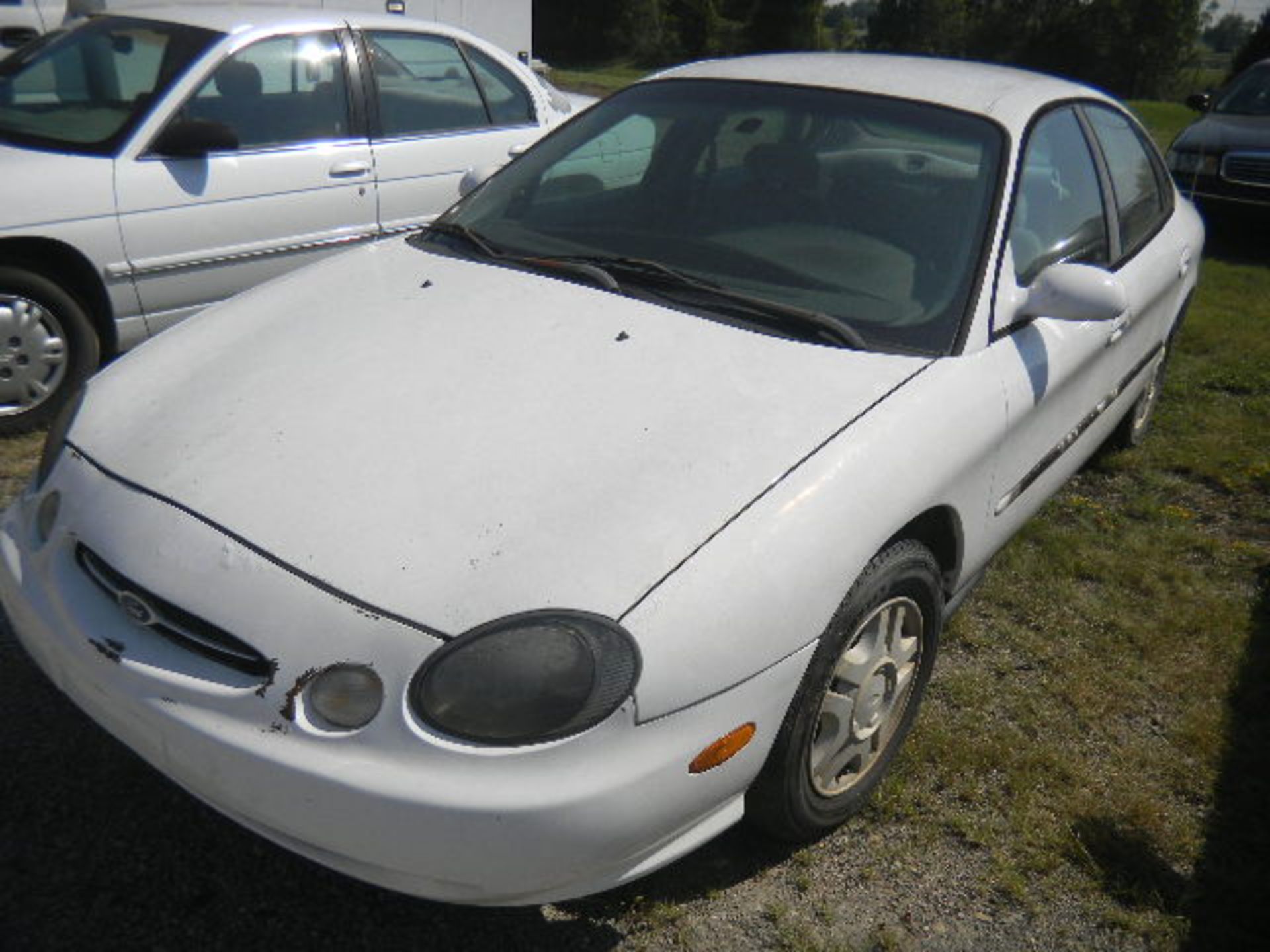 1999 Ford Taurus SE 4 Door - Asset I.D. #492 - Last of Vin (220300) - Image 2 of 7