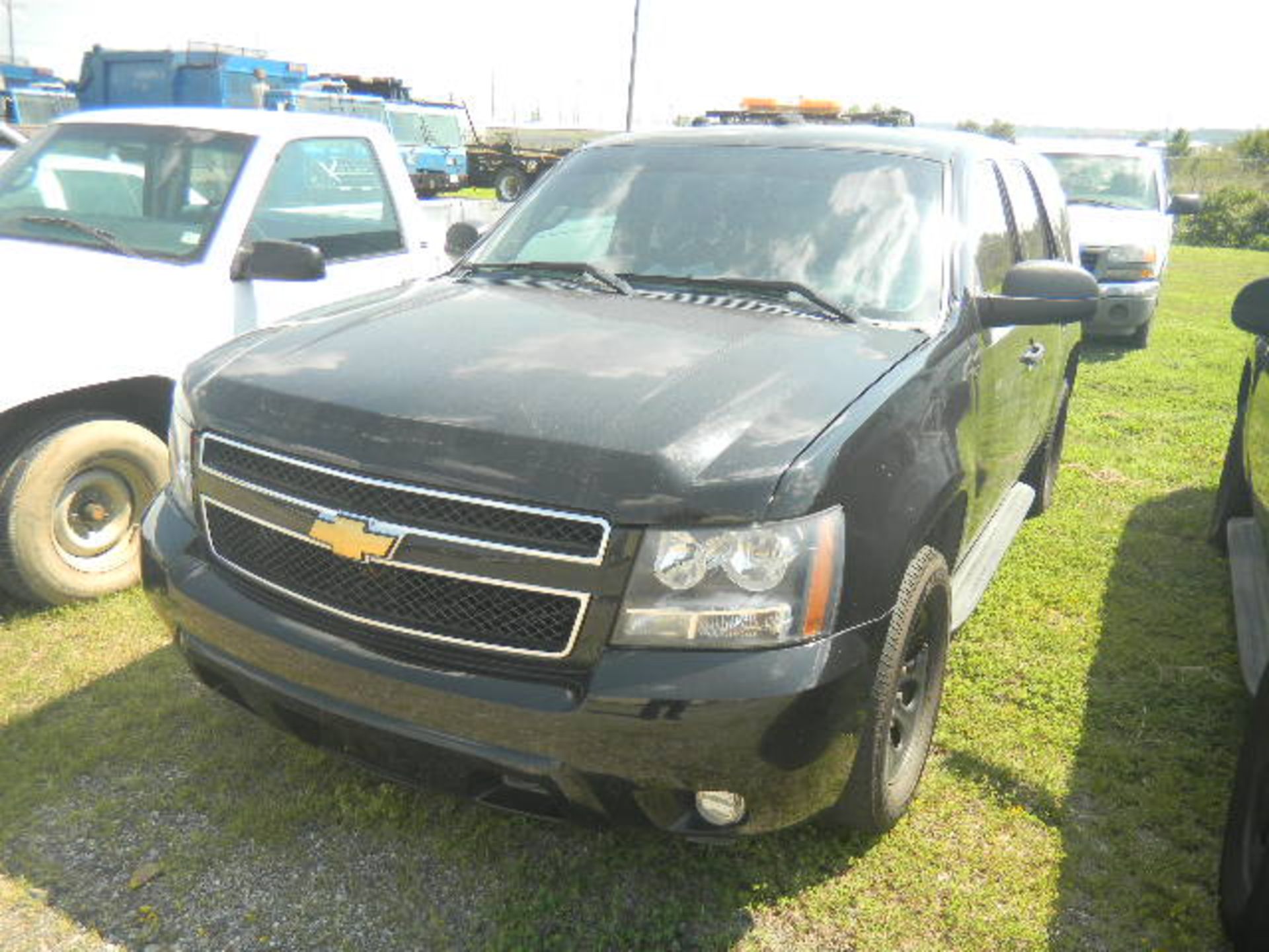 2013 Chevrolet Tahoe SUV Patrol Car - Asset I.D. #909 - Last of Vin (284074) - Image 2 of 8