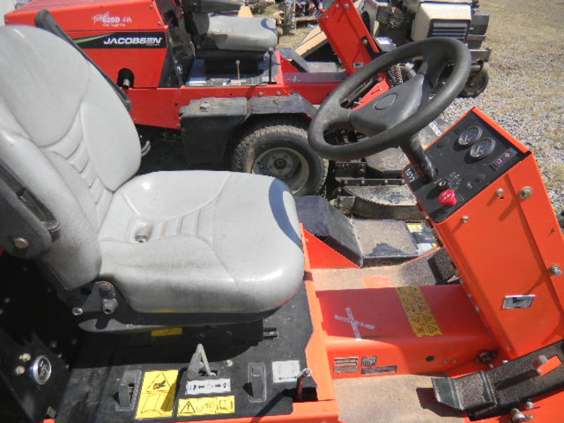 Jacobsen Mower Mod. 638D 4W Hydro Drive - Asset I.D. #?? - Last of Vin (??) Info to be Updated - Image 3 of 4