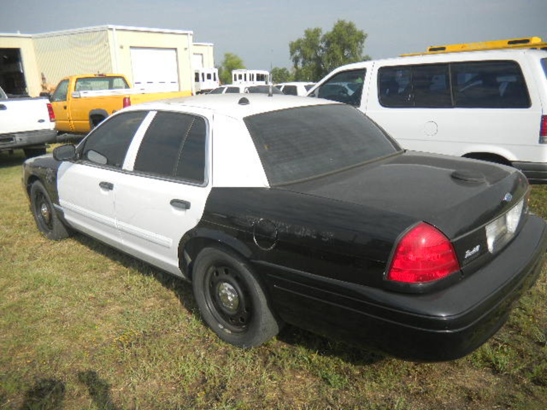 2010 Ford Crown Vic B/W Patrol Car - Asset I.D. #610 - Last of Vin (X108696) - Image 3 of 8